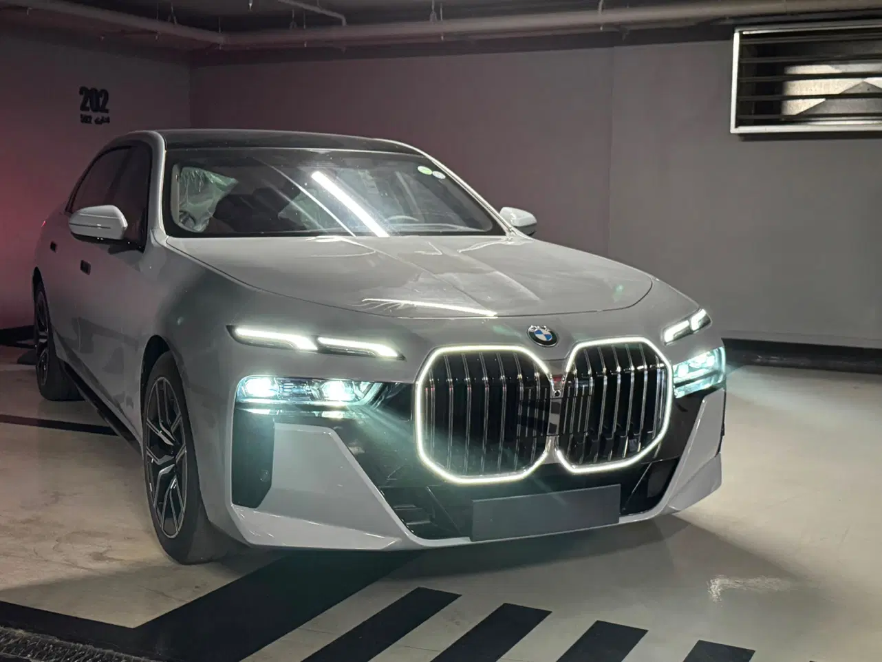 BMW 735i 2026|خودرو سواری و وانت|تهران, الهیه|دیوار