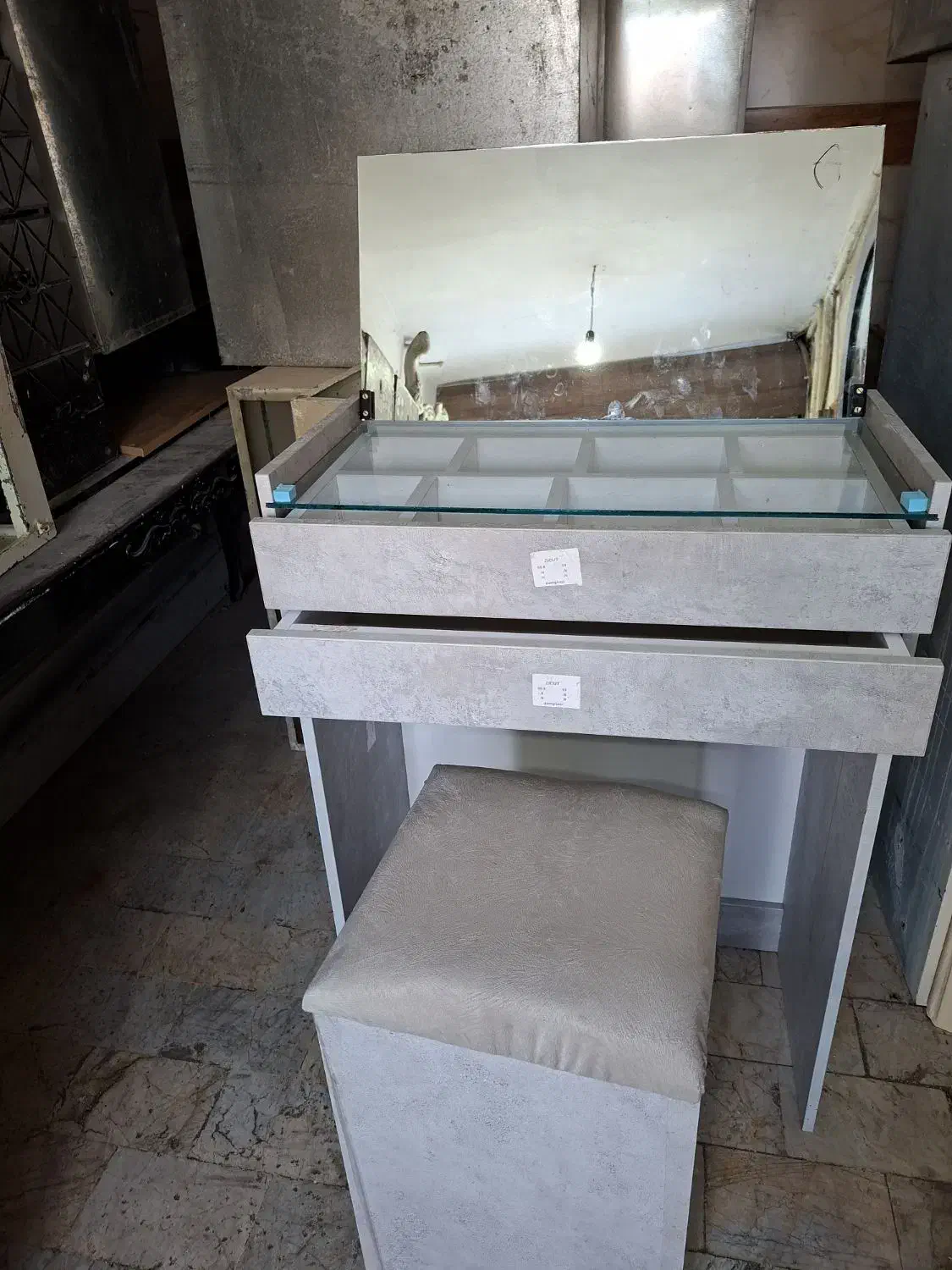 میز آرایشی|جاکفشی، کمد، دراور|گرگان, |دیوار