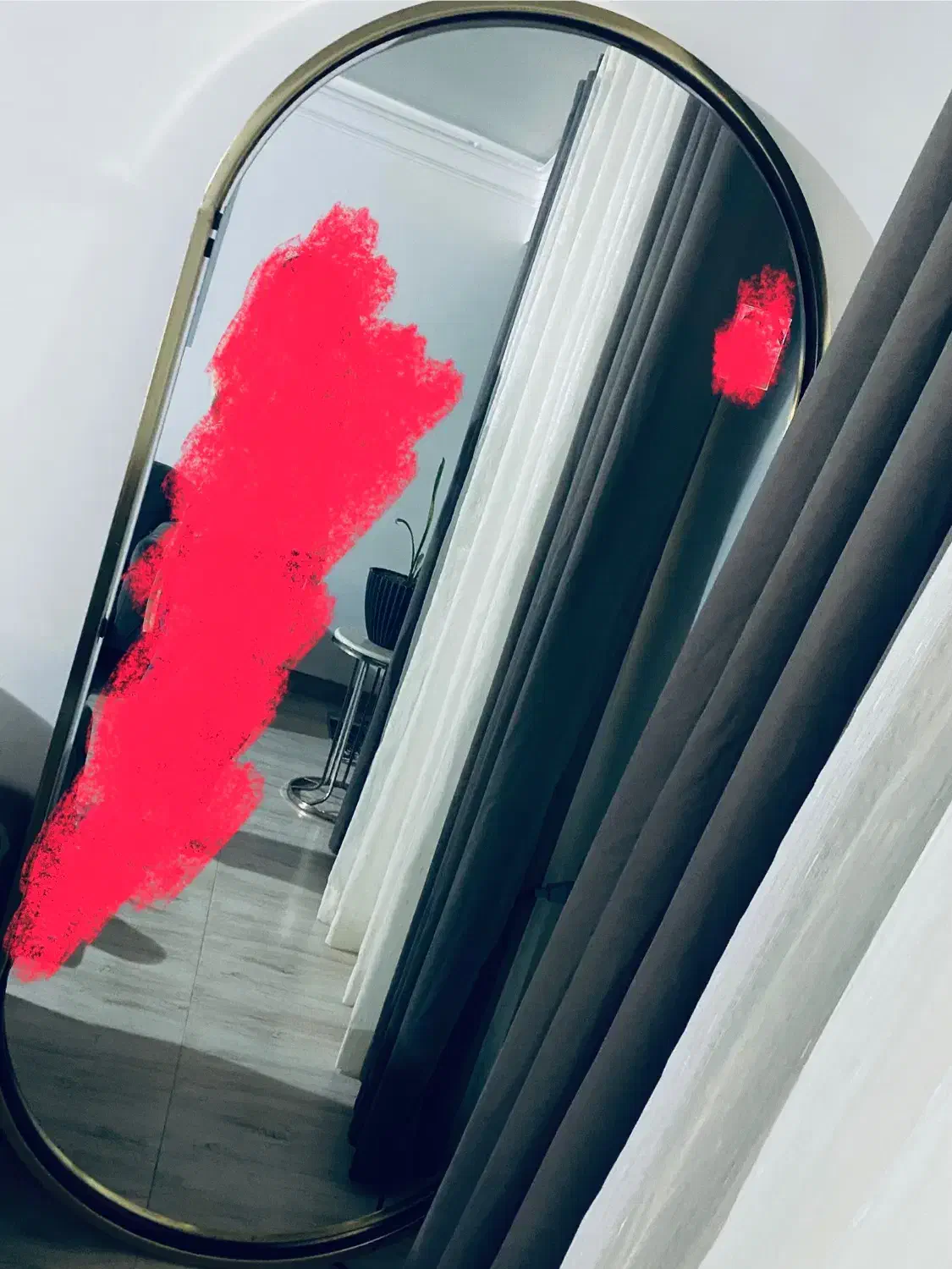 ایینه قدی|آینه|رشت, حومه رشت|دیوار