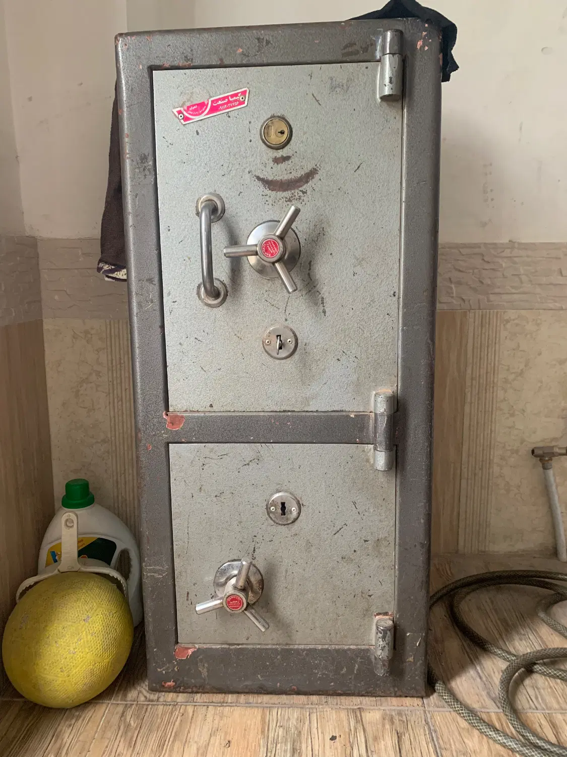گاوصندوق|فروشگاه و مغازه|شاهین دژ, |دیوار