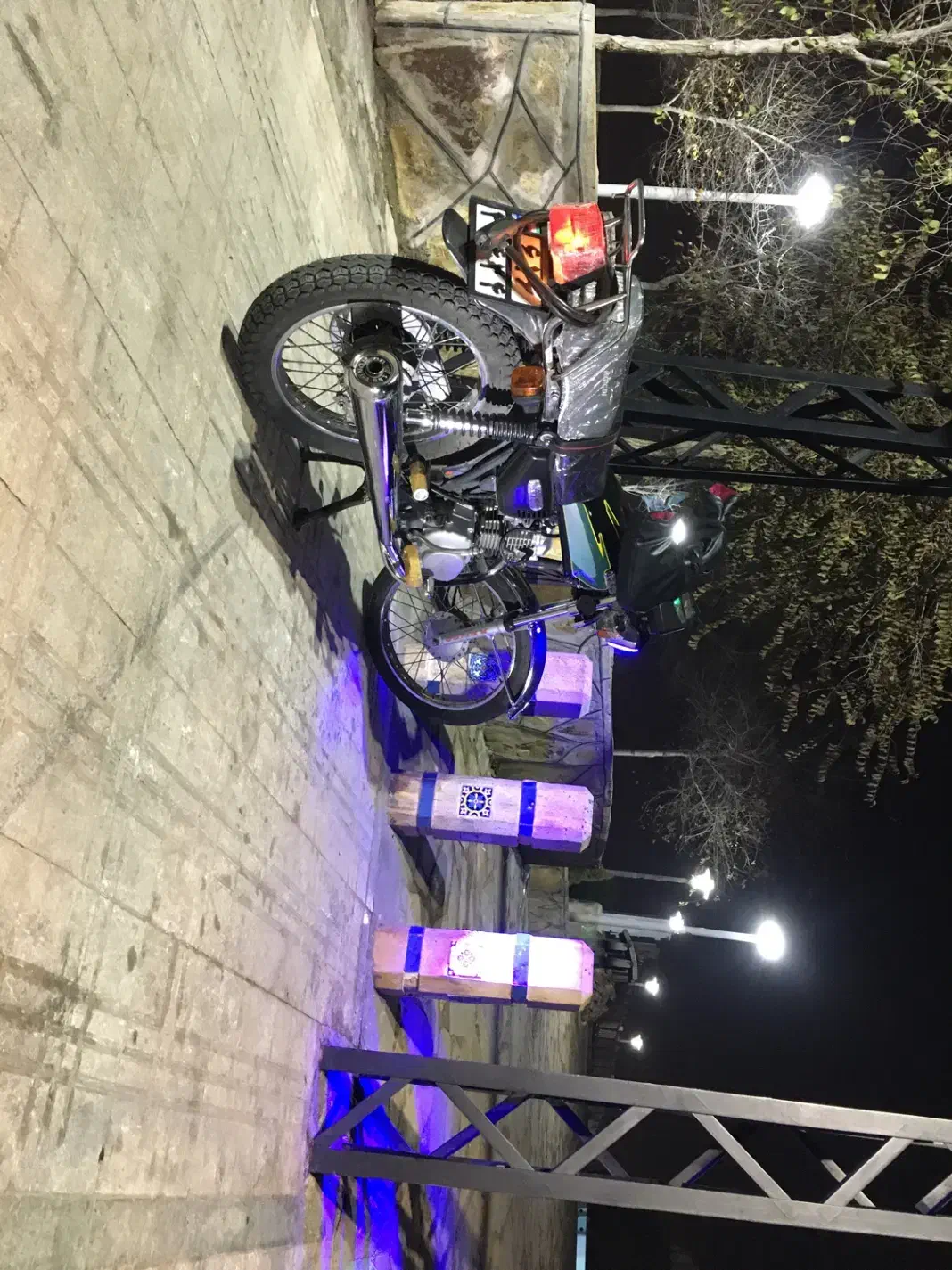 بهرو ۹۳|موتورسیکلت|قم, نیروگاه|دیوار