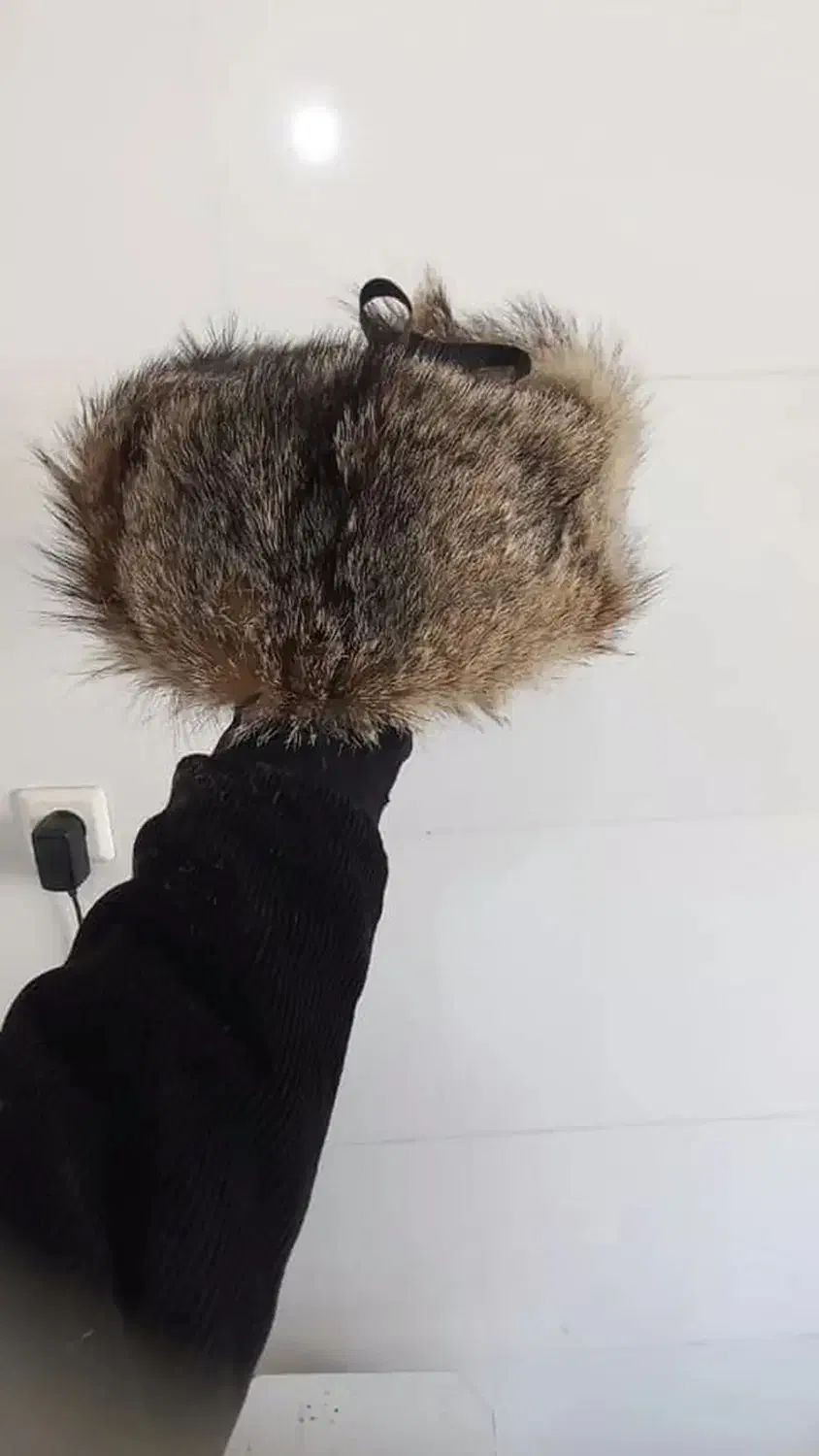 کلاه|کیف، کفش، کمربند|آبپخش, |دیوار