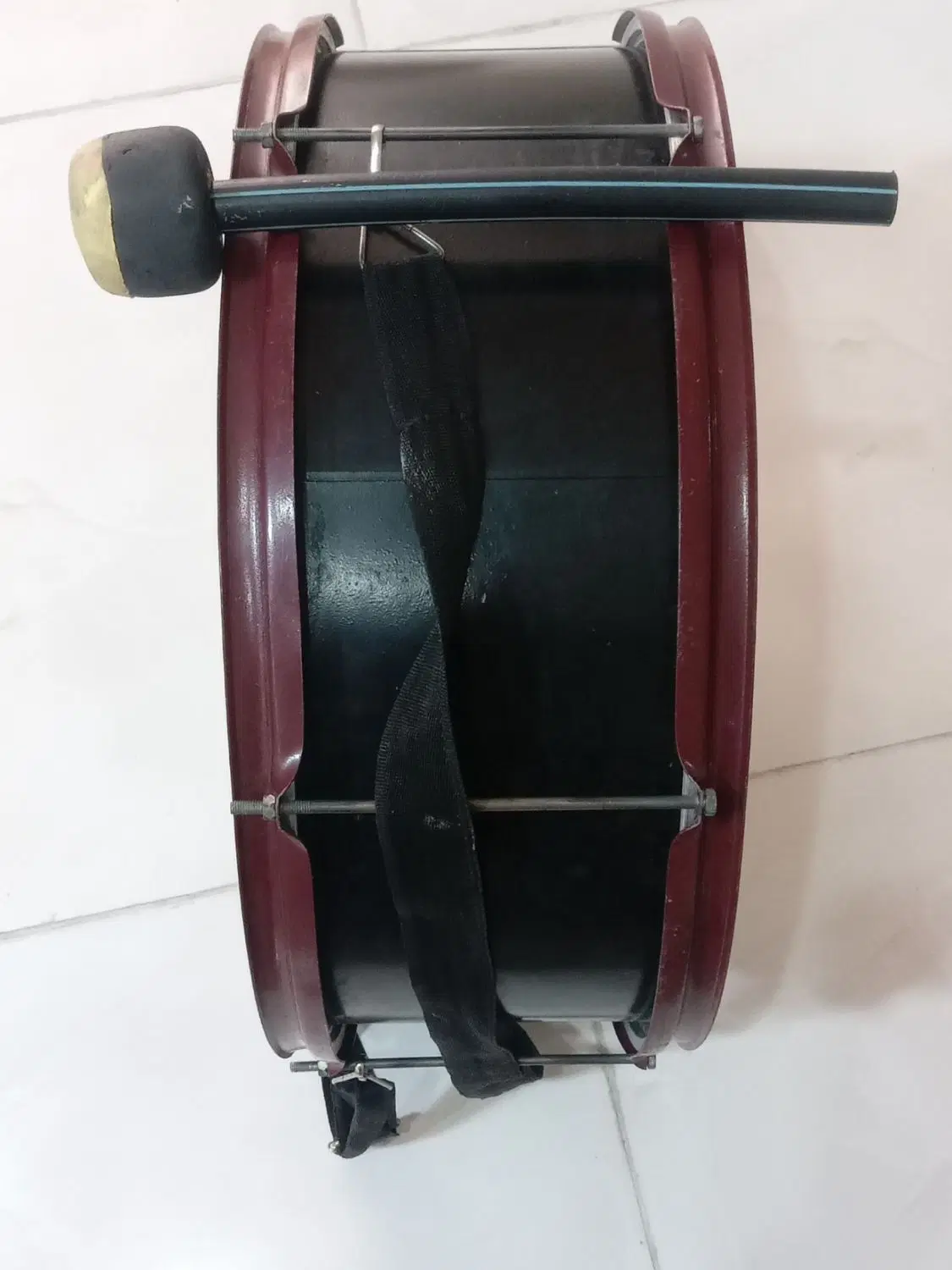 تبل|درام و پرکاشن|خوی, |دیوار
