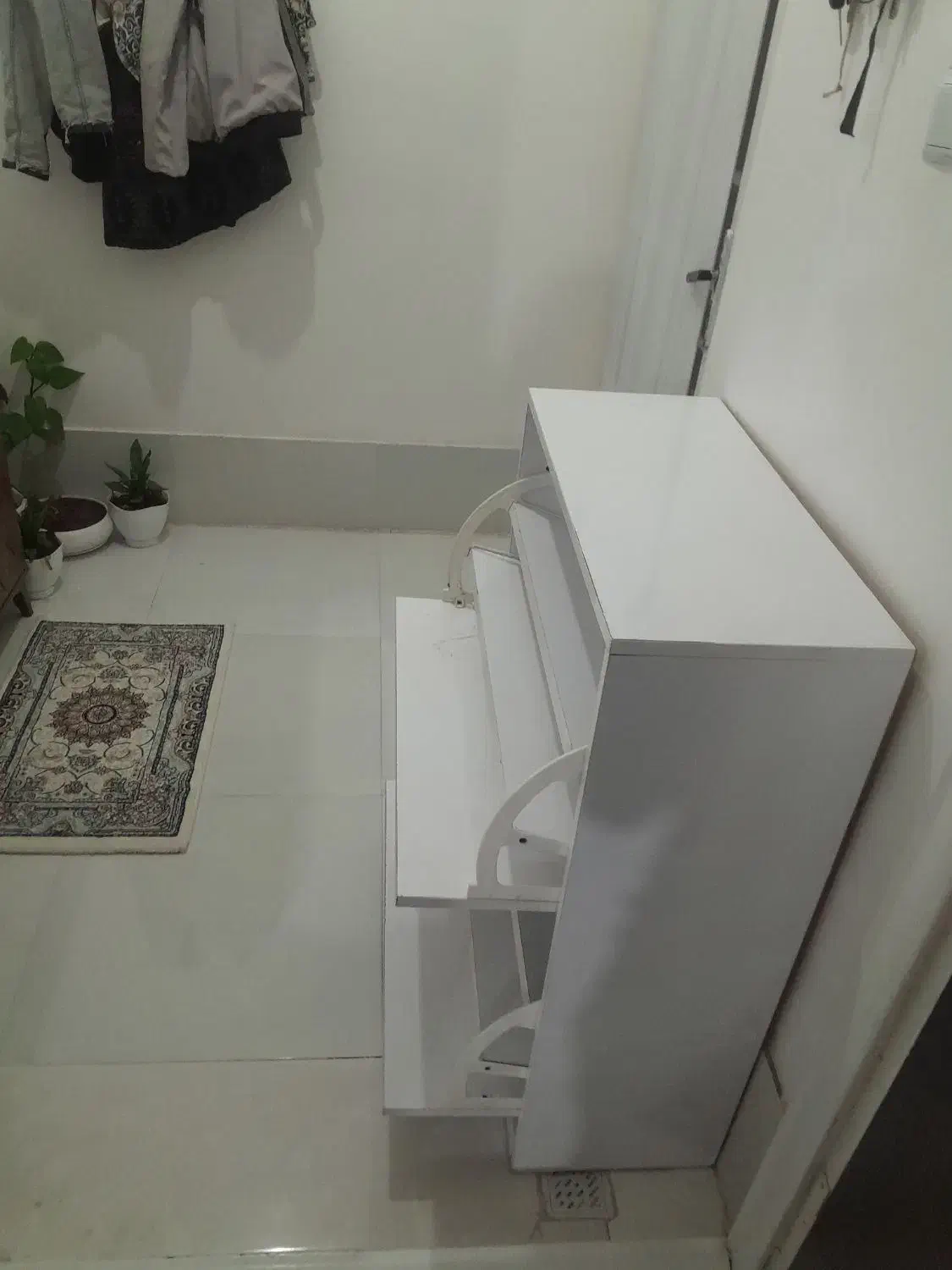 جا کفشی|جاکفشی، کمد، دراور|نیشابور, دربقاضی|دیوار