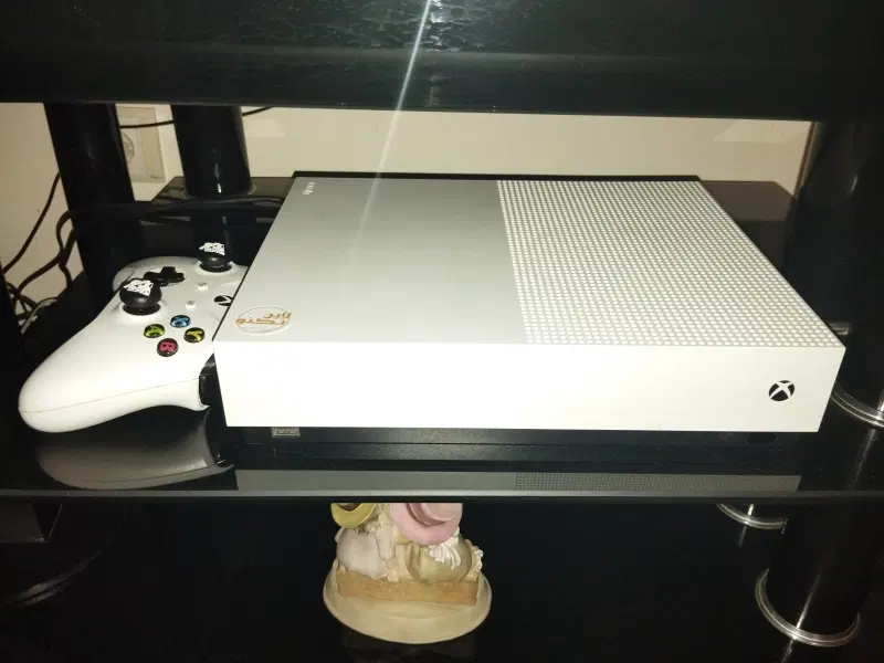 xbox one s|کنسول، بازی ویدئویی و آنلاین|بیجار, |دیوار