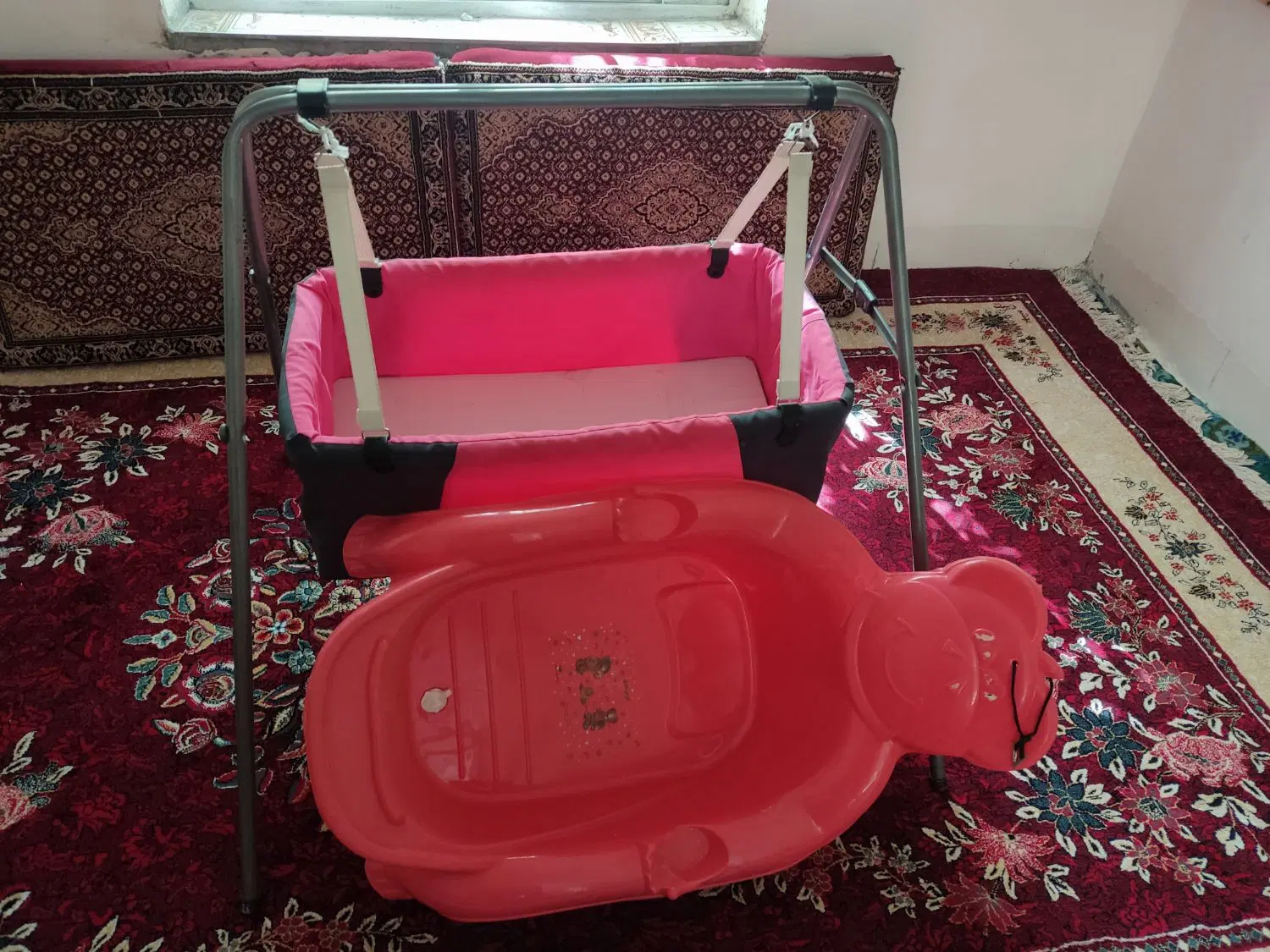 گهواره|تخت و صندلی بچه|جوانرود, |دیوار