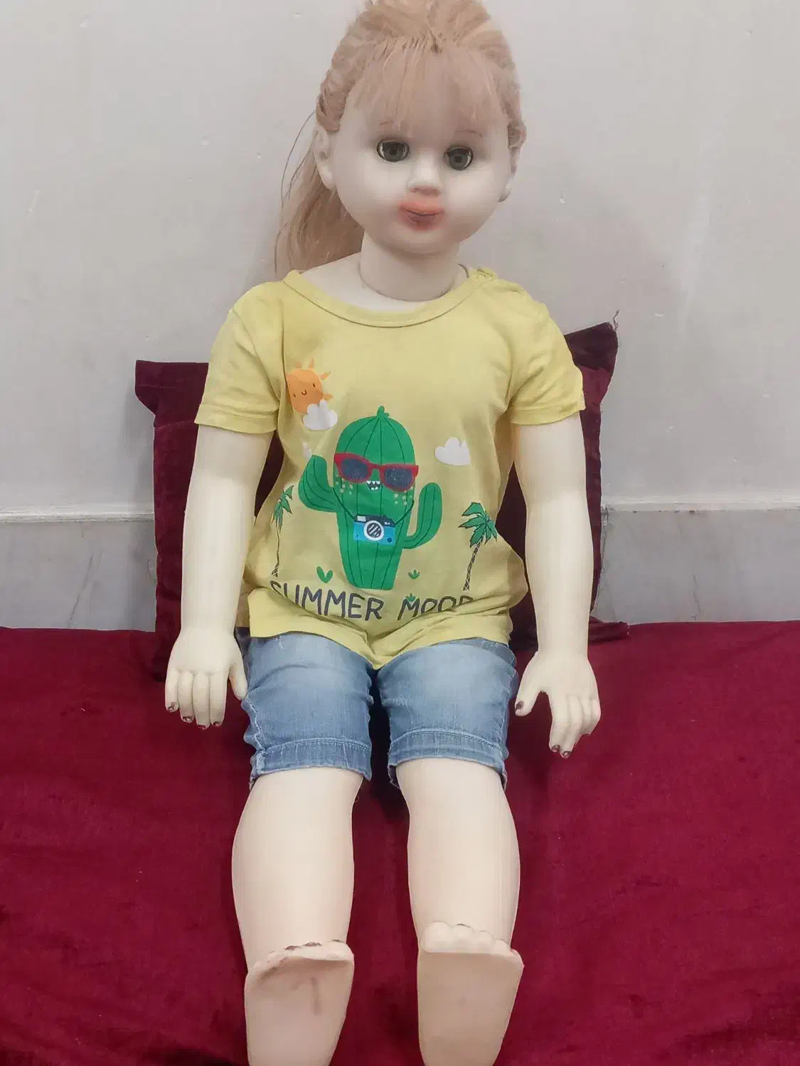 عروسک بزرگ|اسباب‌بازی بچه|دزفول, |دیوار