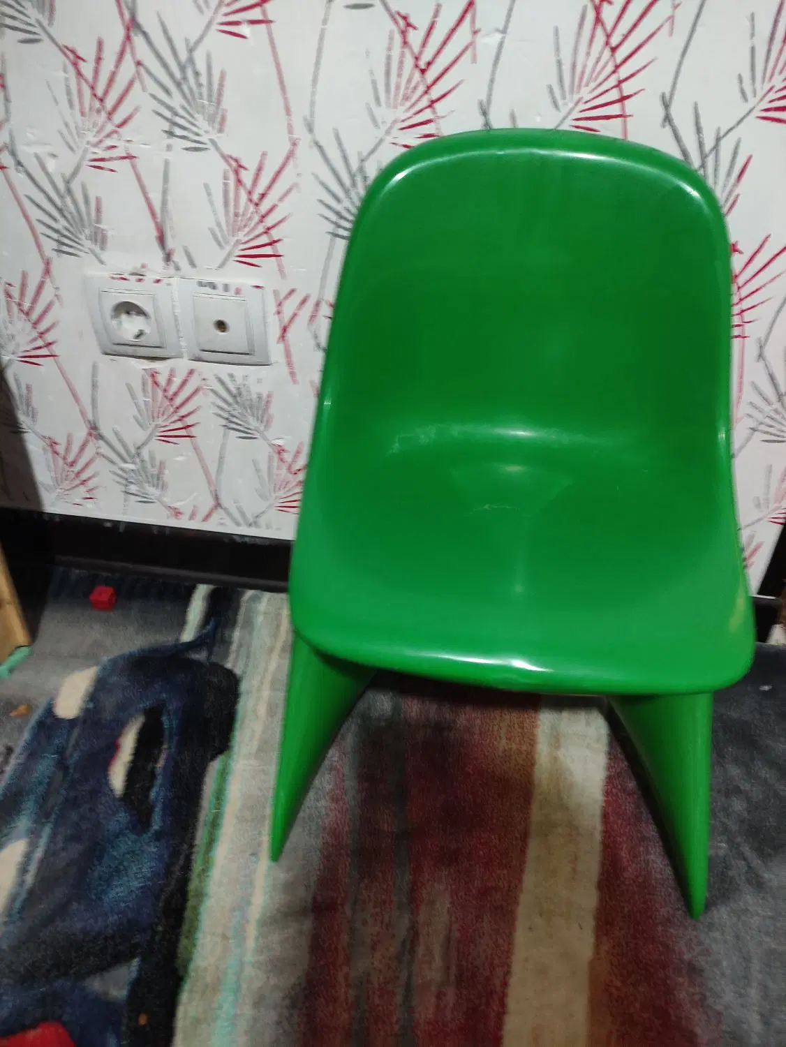 صندلی|تخت و صندلی بچه|شیراز, سلطان آباد|دیوار
