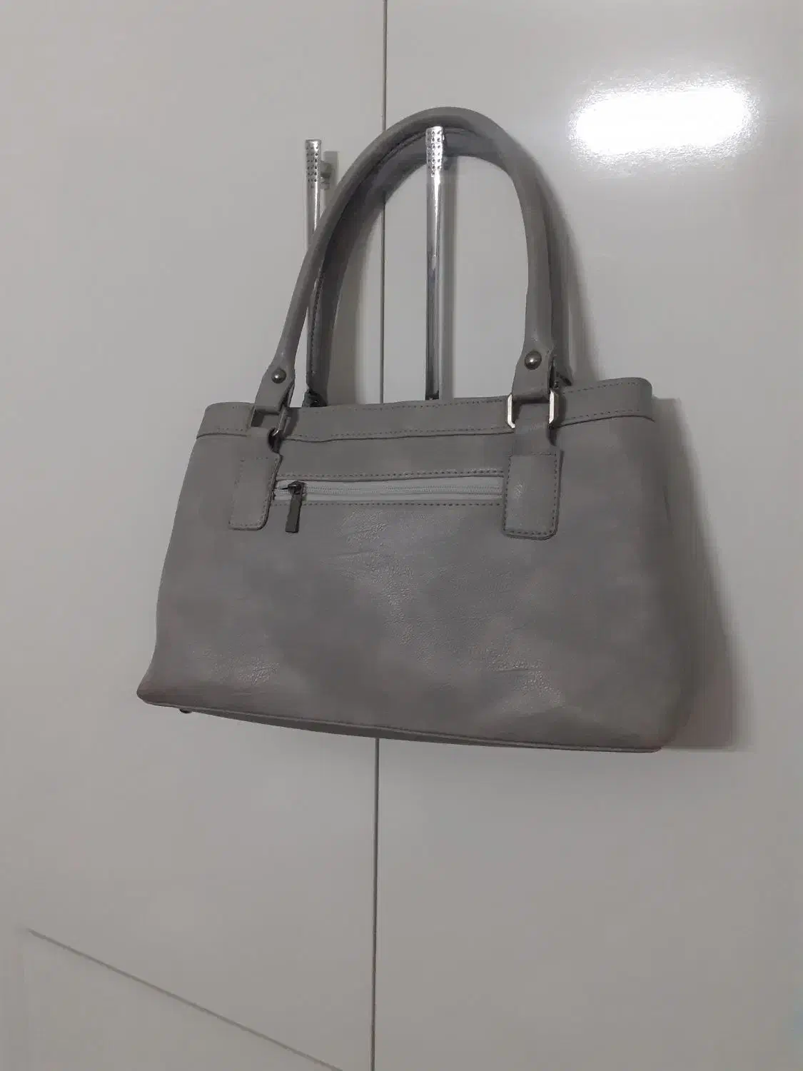 کیف نو|کیف، کفش، کمربند|نیشابور, سرآب کوشک|دیوار