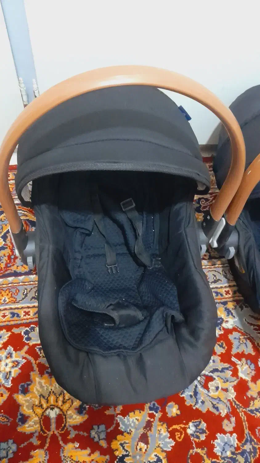 کریر|کالسکه و لوازم جانبی|دماوند, گیلاوند|دیوار