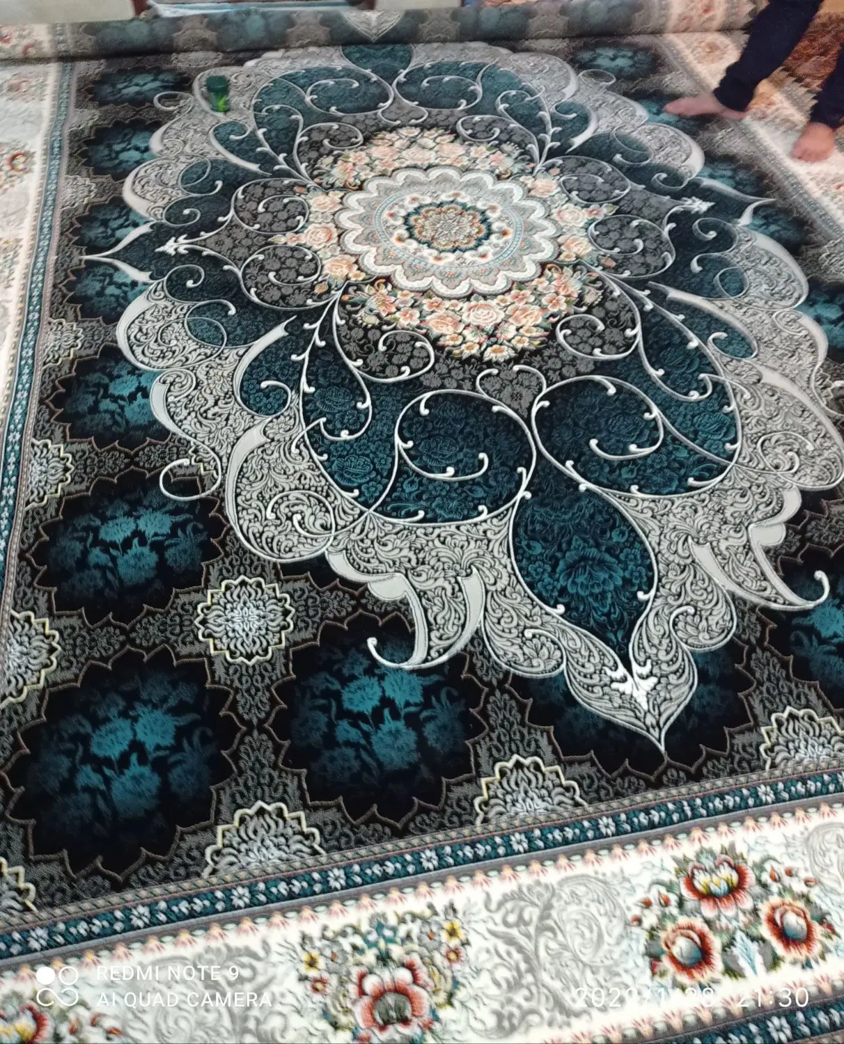 قالی|مبلمان خانگی و میز عسلی|لردگان, |دیوار