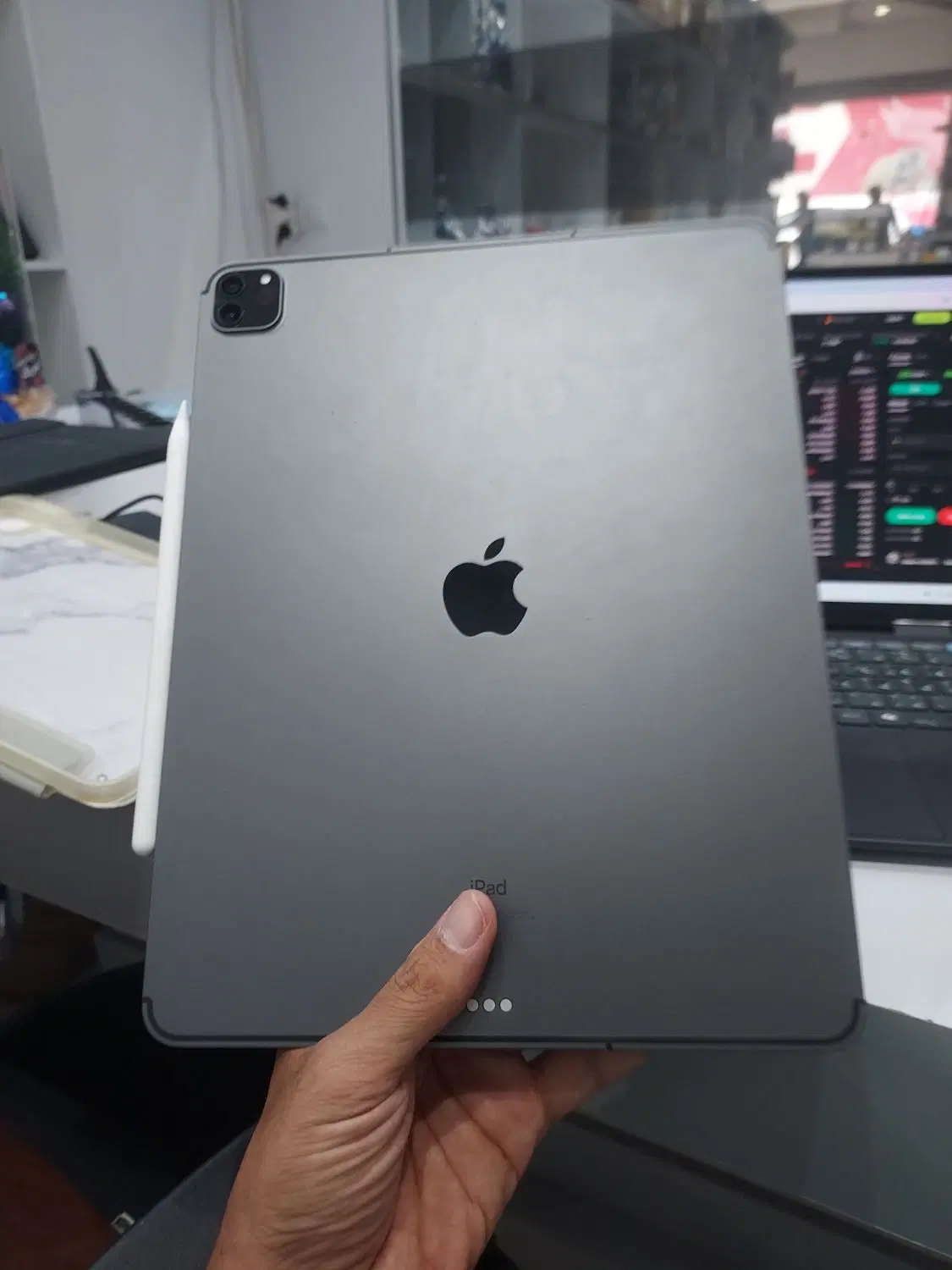 iPad pro 13 inch 512|تبلت|زنجان, |دیوار