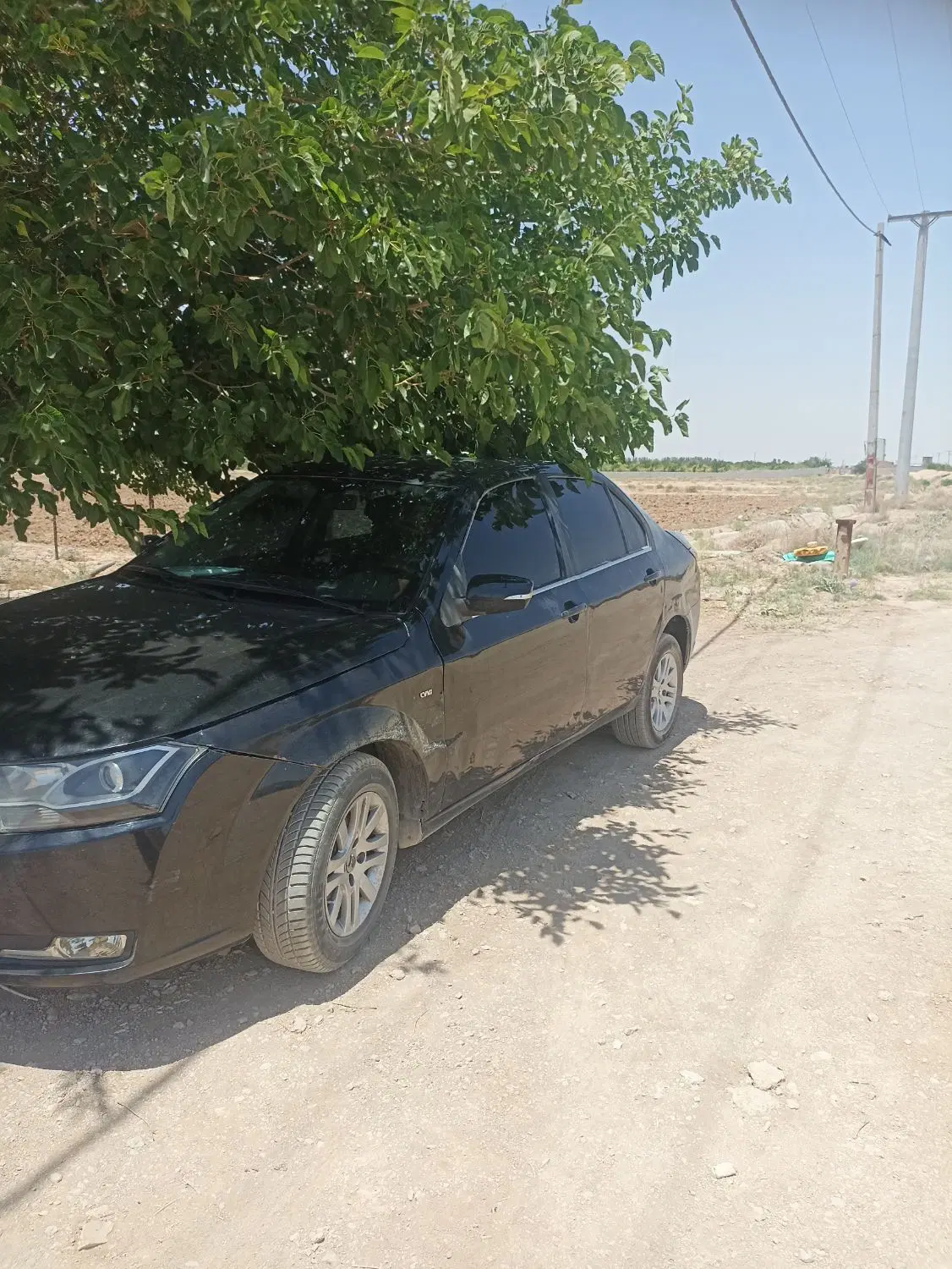 دنا|خودرو سواری و وانت|شاهین‌شهر, گرگاب|دیوار