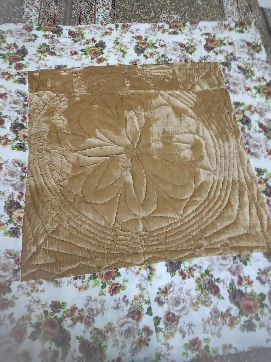 لحاف کرسی|رختخواب، بالش، پتو|سنندج, |دیوار