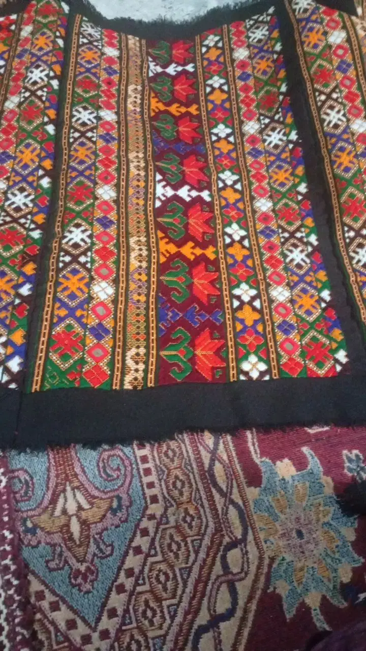زی سنتی|لباس|خاش, |دیوار