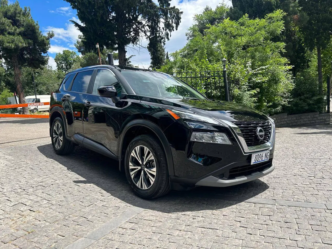 Nissan Rogue 2023|خودرو سواری و وانت|بندر انزلی, جفرود پایین|دیوار