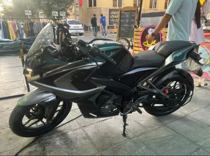 rs 200|موتورسیکلت|تهران, جنتآباد جنوبی|دیوار