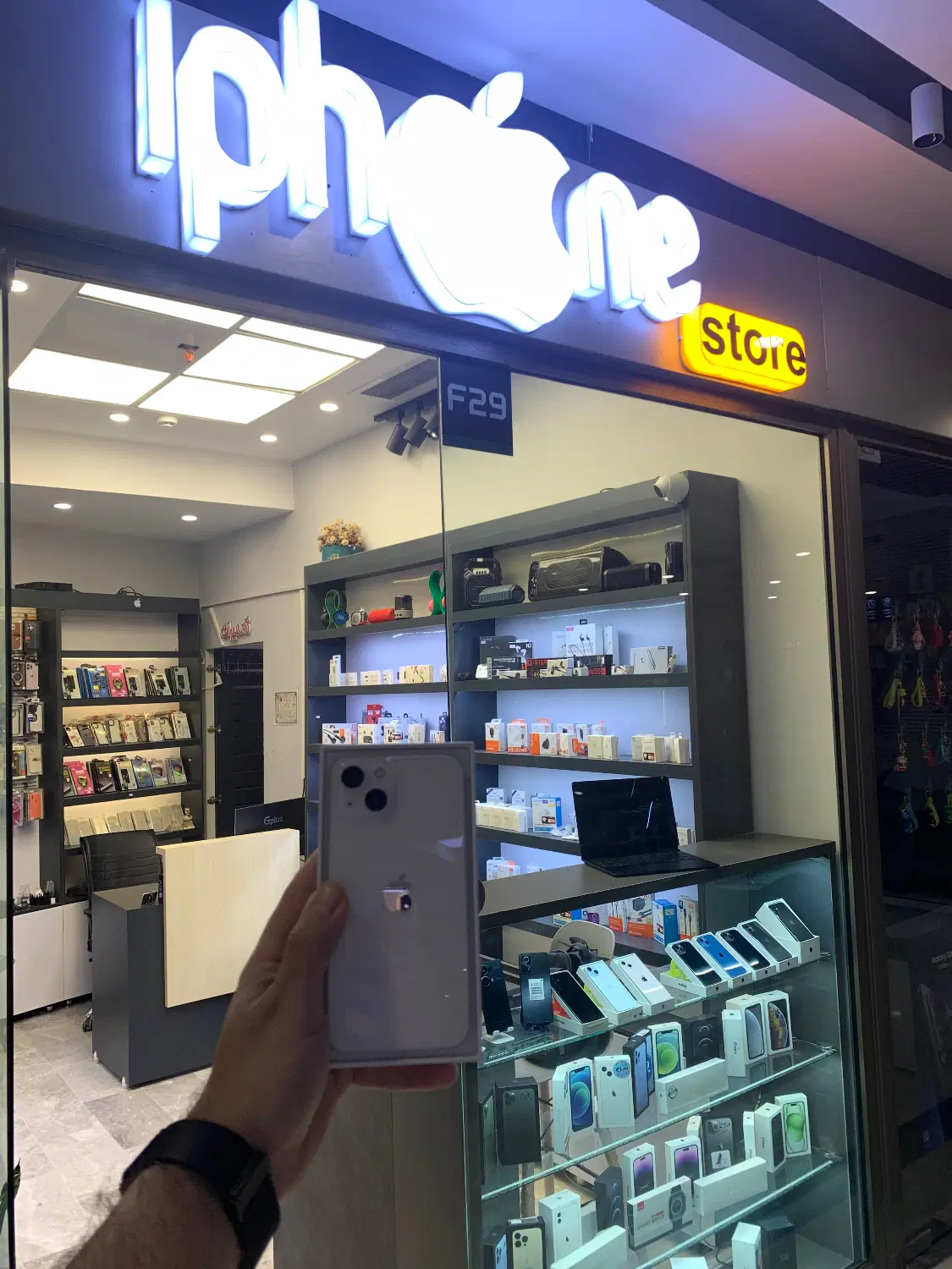 Iphone 13normal ch 256سفید|موبایل|قم, آلوچو|دیوار