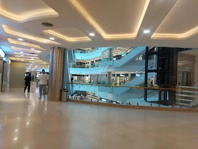 برقکار|خدمات پیشه و مهارت|رشت, سعدی (تختی)|دیوار