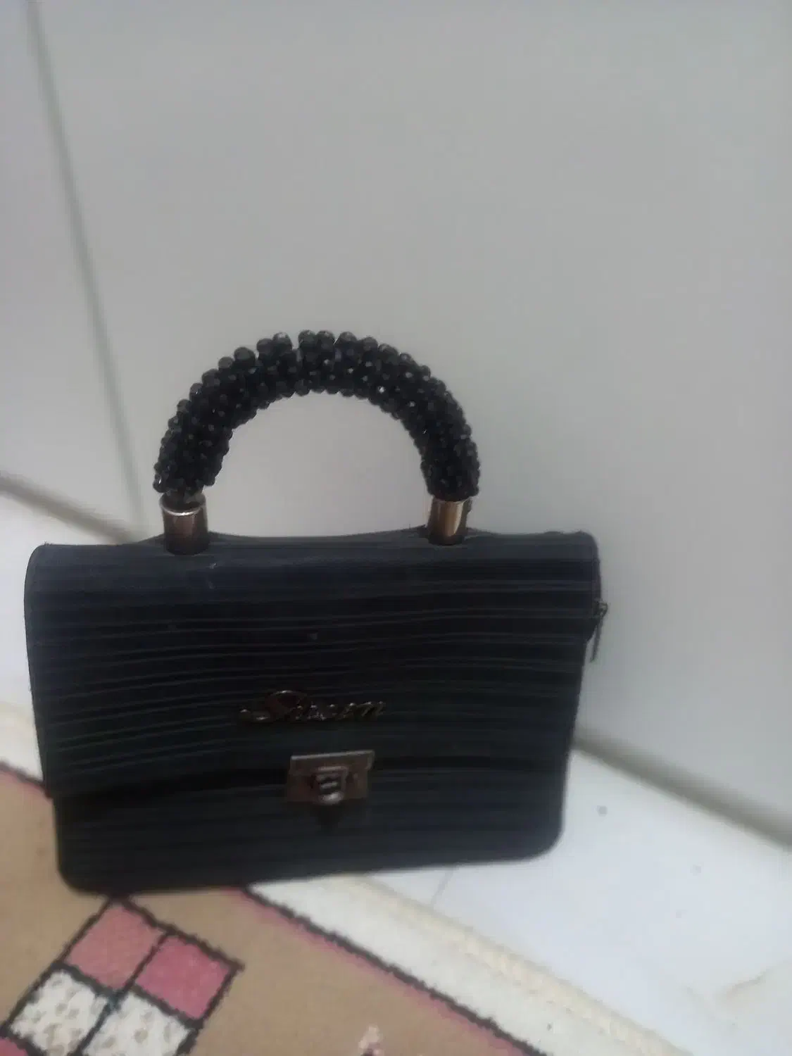 دوتا کیف|کیف، کفش، کمربند|نیشابور, مازول|دیوار