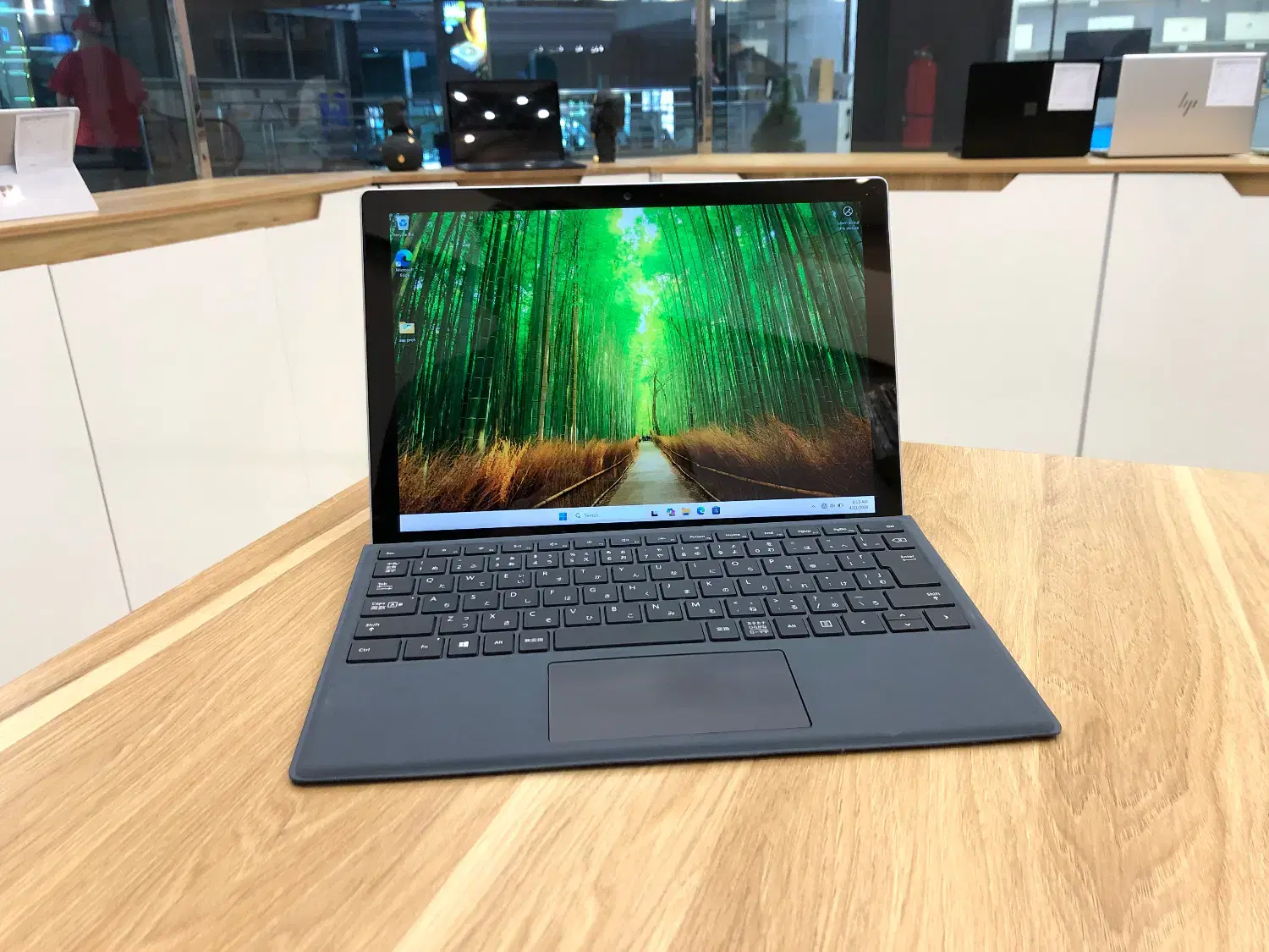 Surface Pro 5|رایانه همراه|تهران, فلسطین (میدان انقلاب)|دیوار