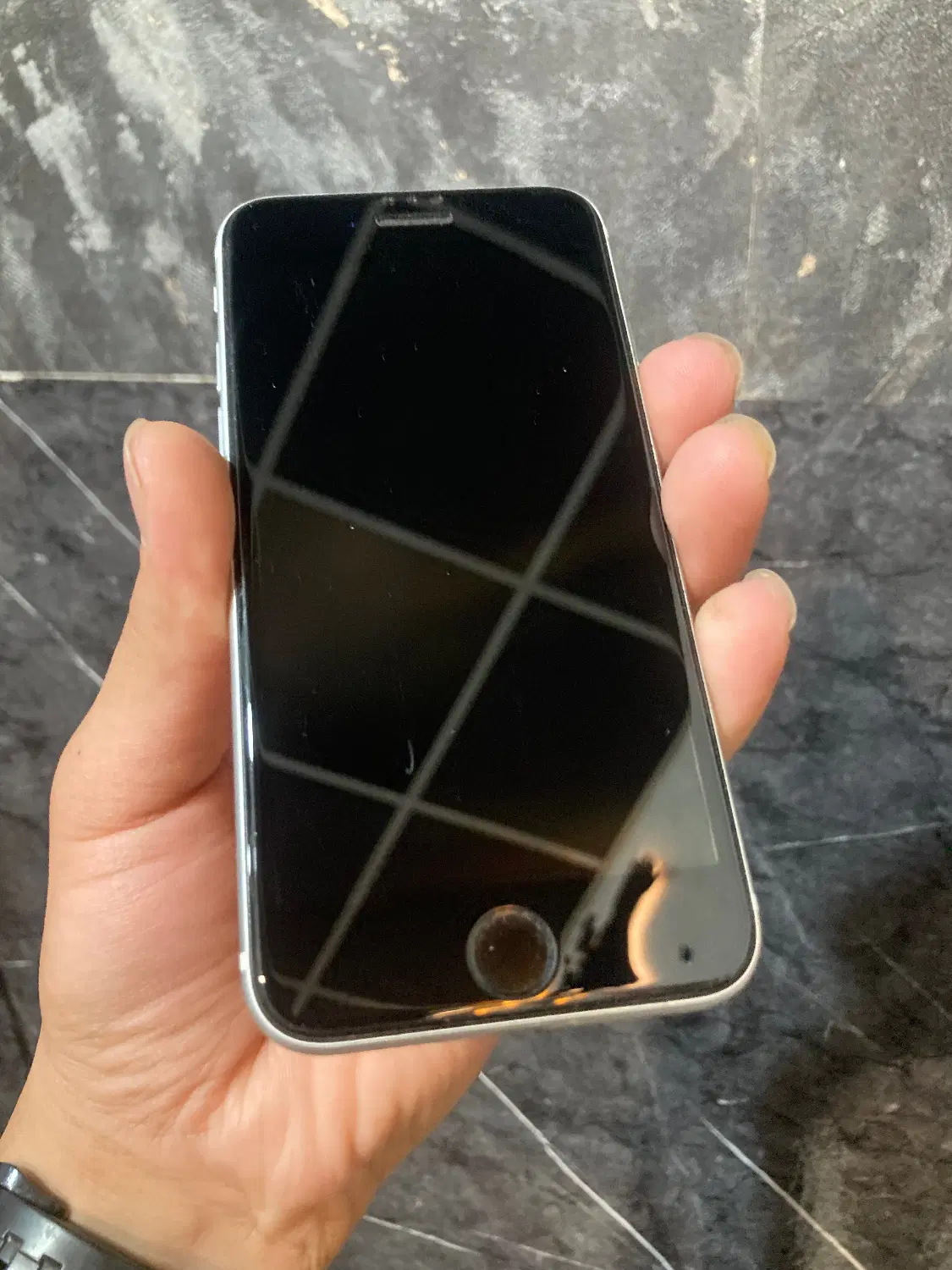 iphone SE 2020|موبایل|رفسنجان, |دیوار