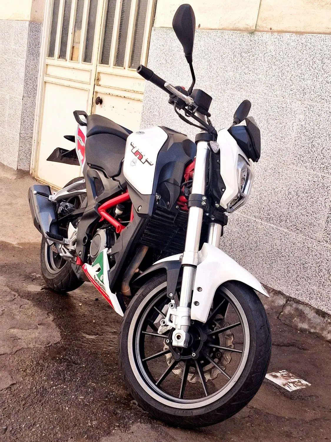 benelli250tnt|موتورسیکلت|کاشان, امام خمینی|دیوار