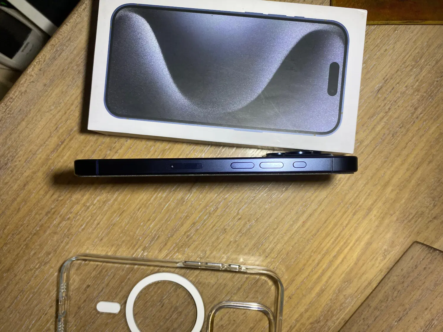 iPhone 15 pro & Apple Watch se|موبایل|مشهد, فرهنگ|دیوار