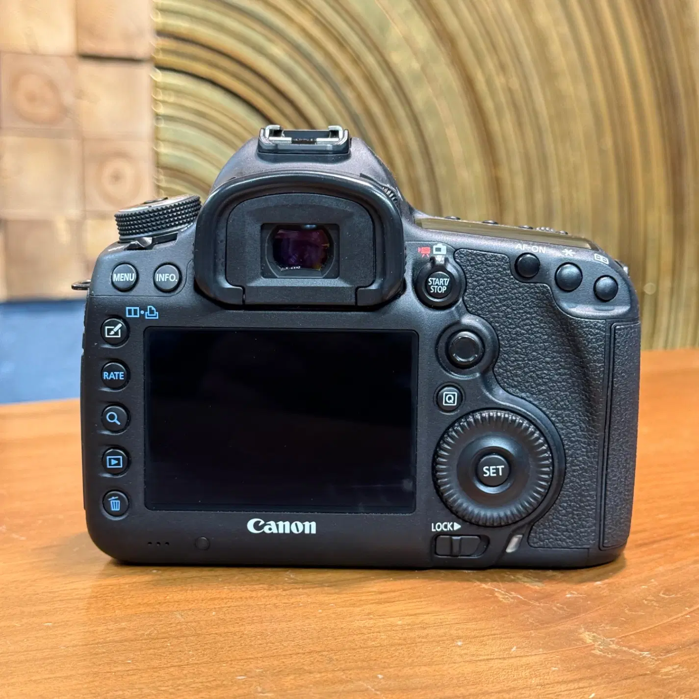 Canon 5D Mark III فقط ۷ هزار شاتر درحدنو جعبه کامل|دوربین عکاسی و فیلم‌برداری|تهران, شیخ هادی|دیوار