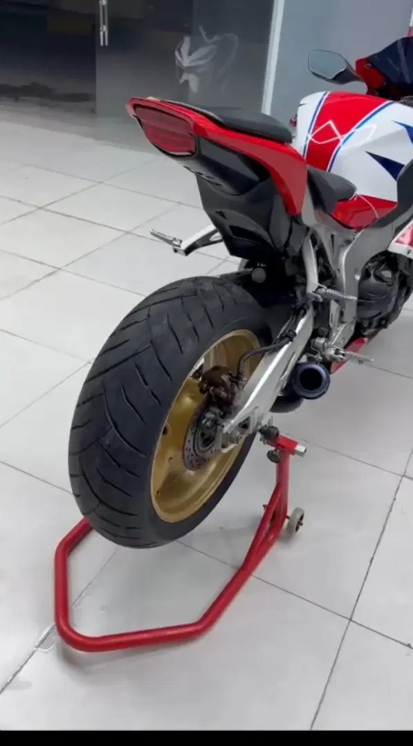 CBR 1000|موتورسیکلت|تهران, شهرک غرب|دیوار