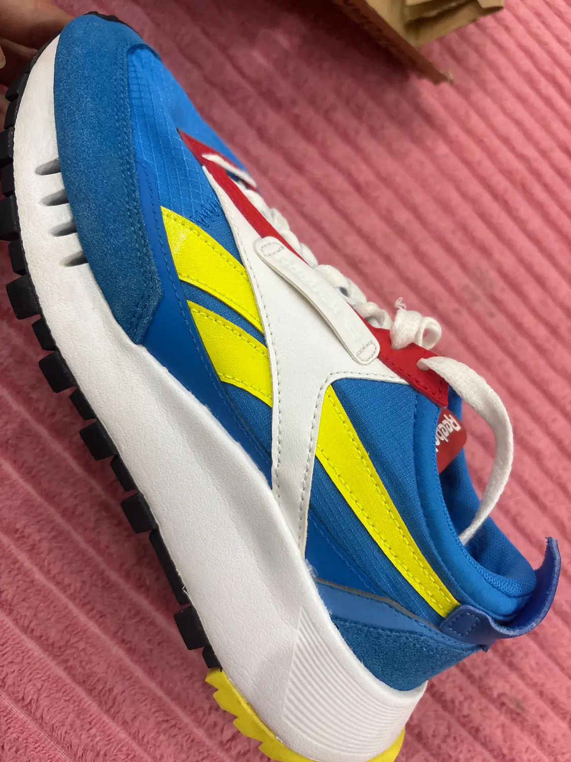 کفش Reebok|کیف، کفش، کمربند|کرج, فاز ۲ مهرشهر|دیوار
