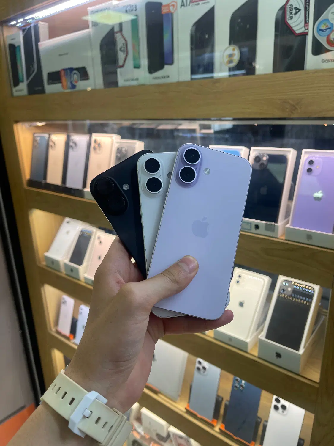 iphone 16 normal|موبایل|کرج, اصفهانیها|دیوار