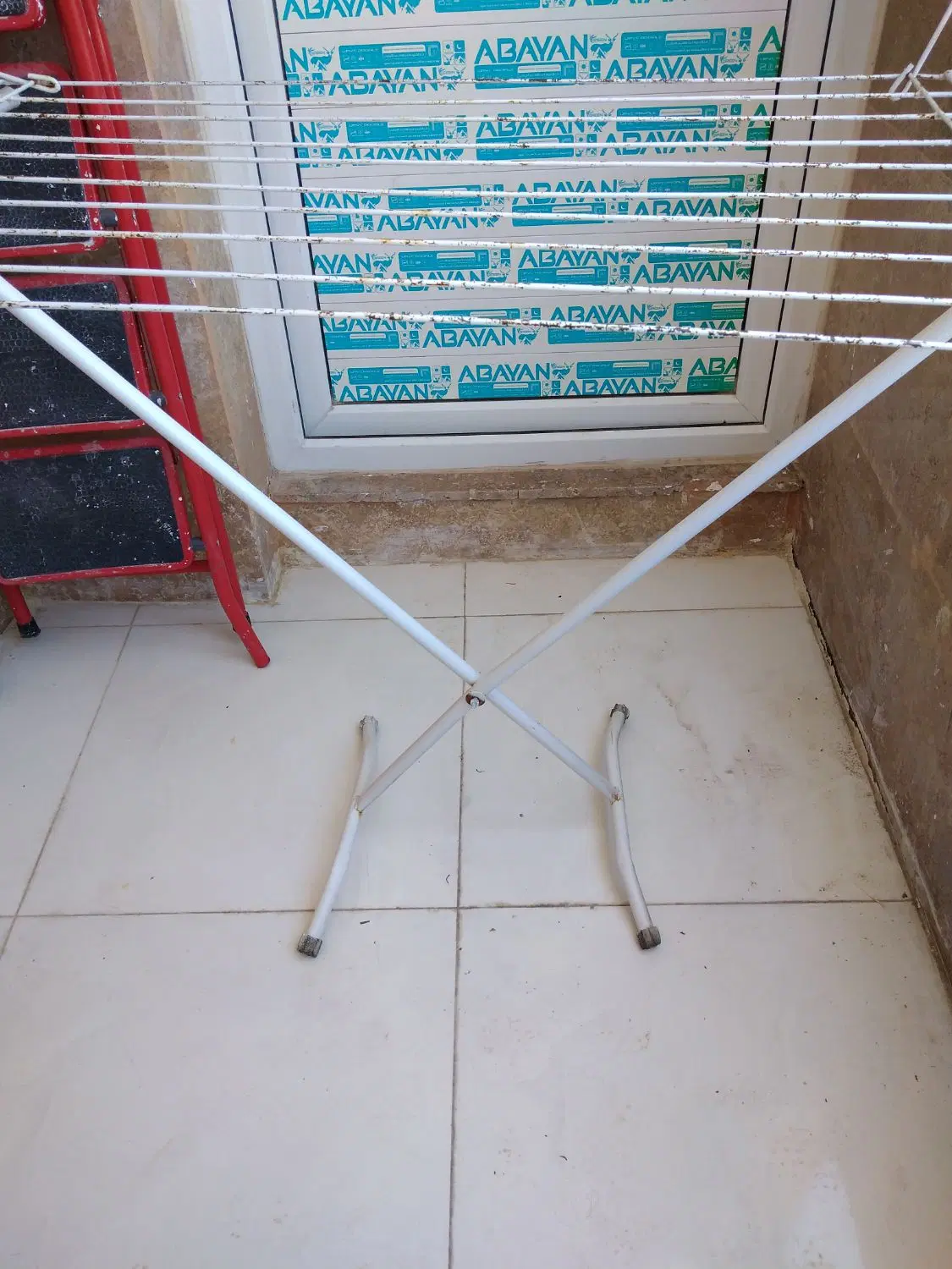 رخت آویز|بندرخت و رخت‌آویز|شیراز, شهرک مطهری|دیوار