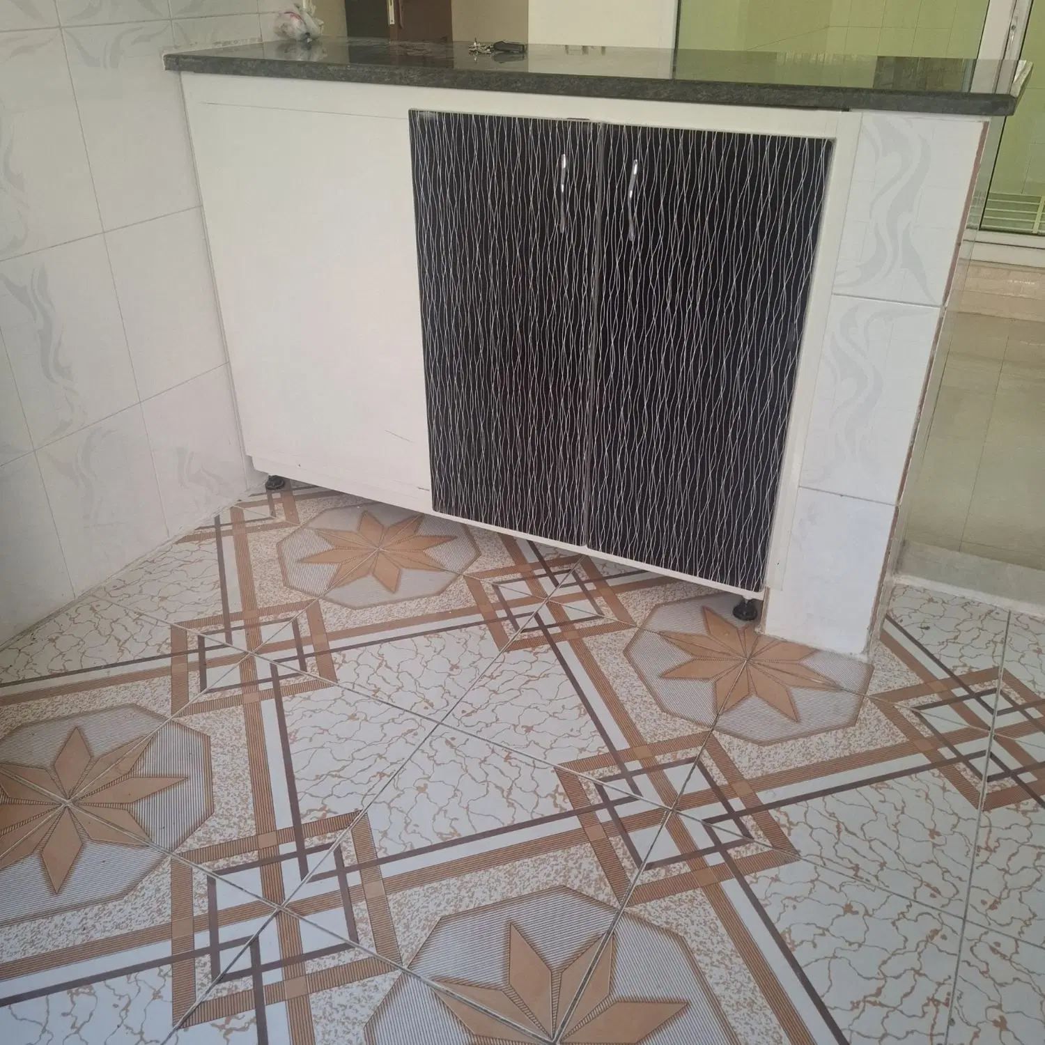کابینت|آب‌چکان و نظم‌دهنده ظروف|سنندج, |دیوار