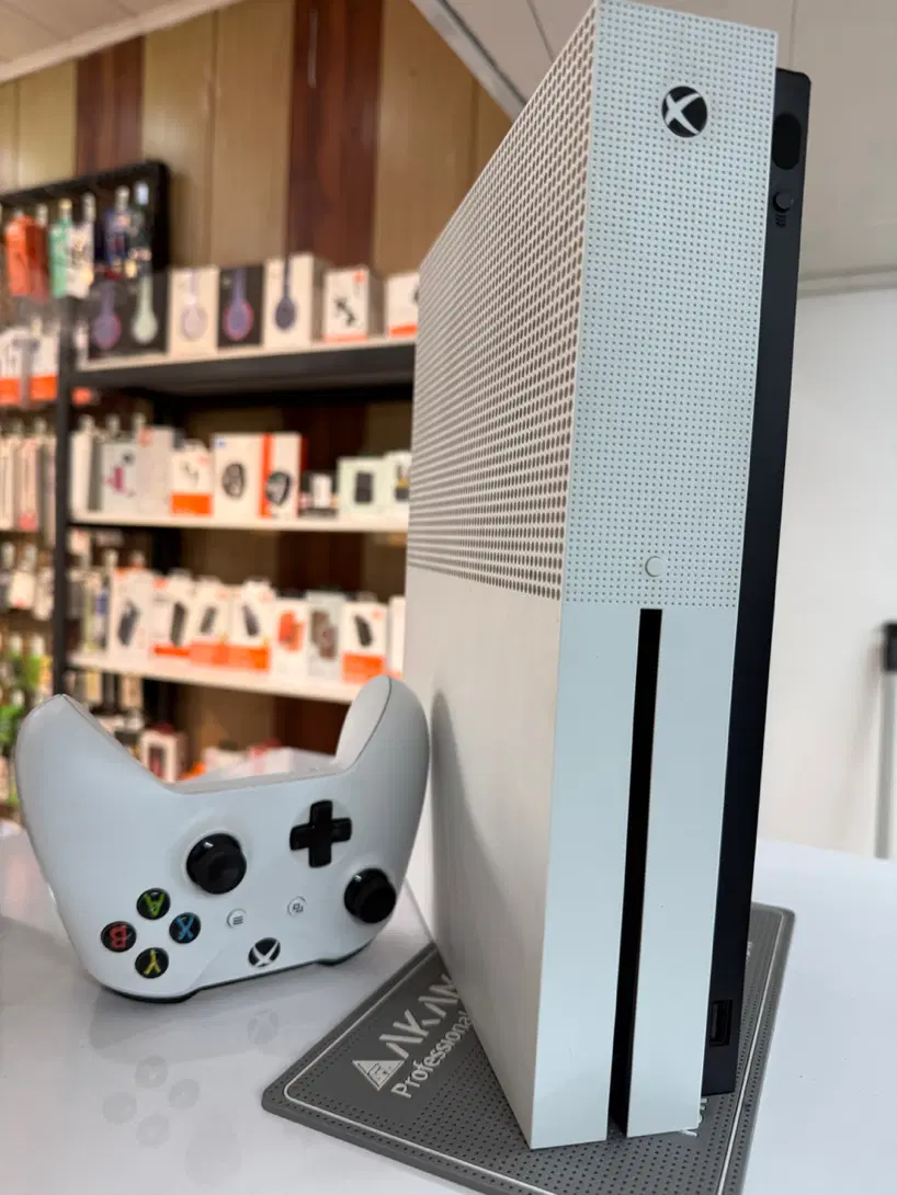 XboX One S 1Tra|کنسول، بازی ویدئویی و آنلاین|سیرجان, |دیوار