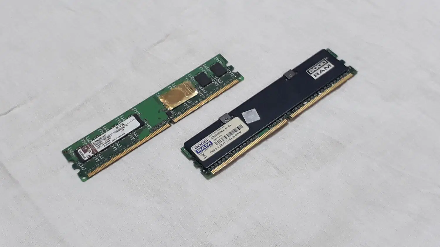رم Ram 2×1 GB 800mhz|قطعات و لوازم جانبی رایانه|اصفهان, ابر|دیوار