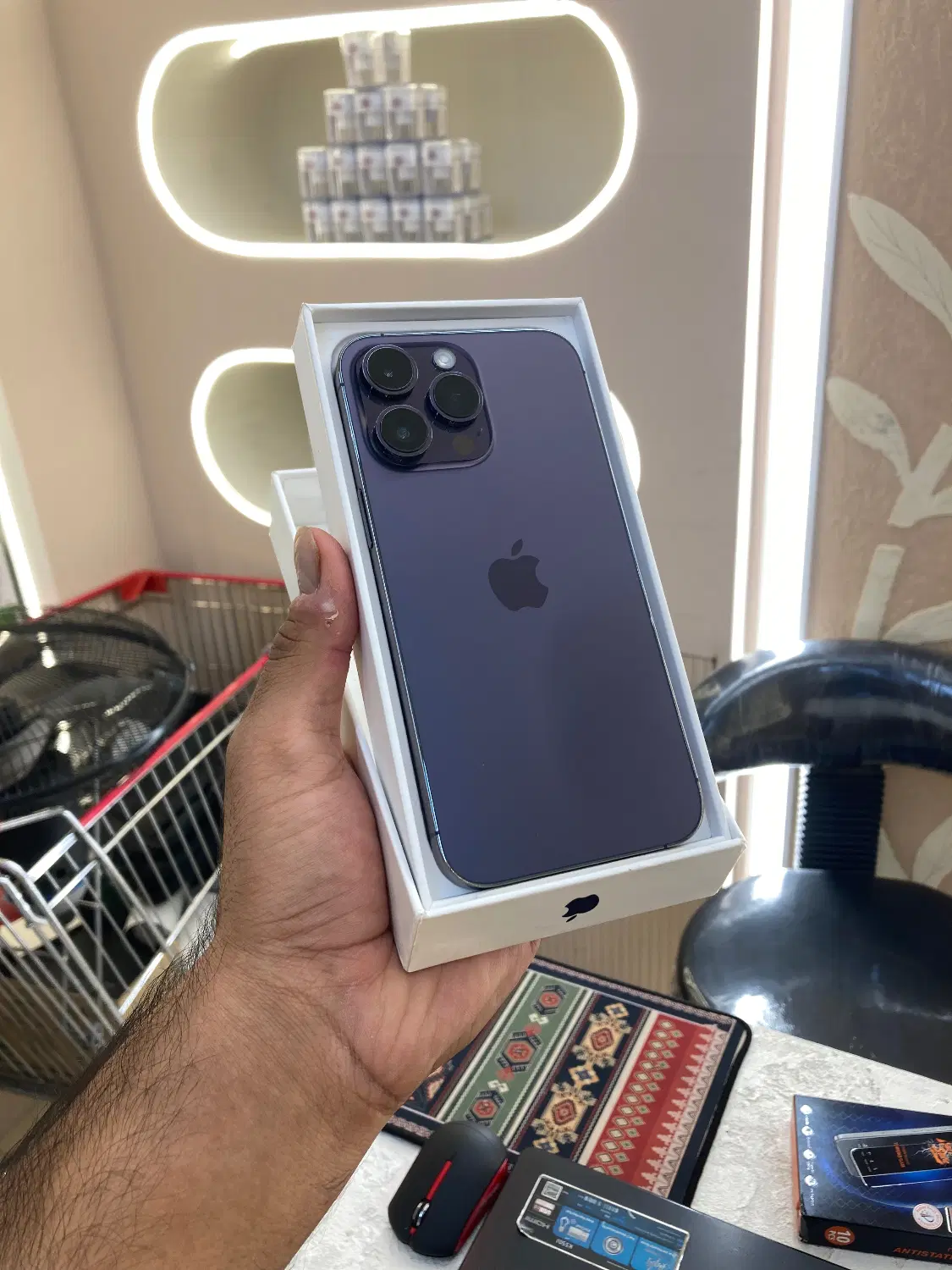 14promax(256)|موبایل|یزد, |دیوار