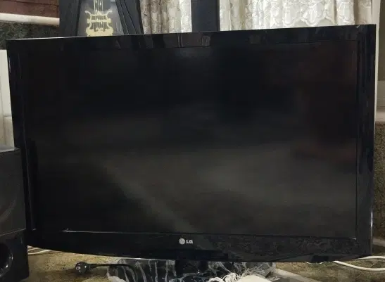 LG TV|تلویزیون و پروژکتور|کاشان, ولیعصر|دیوار