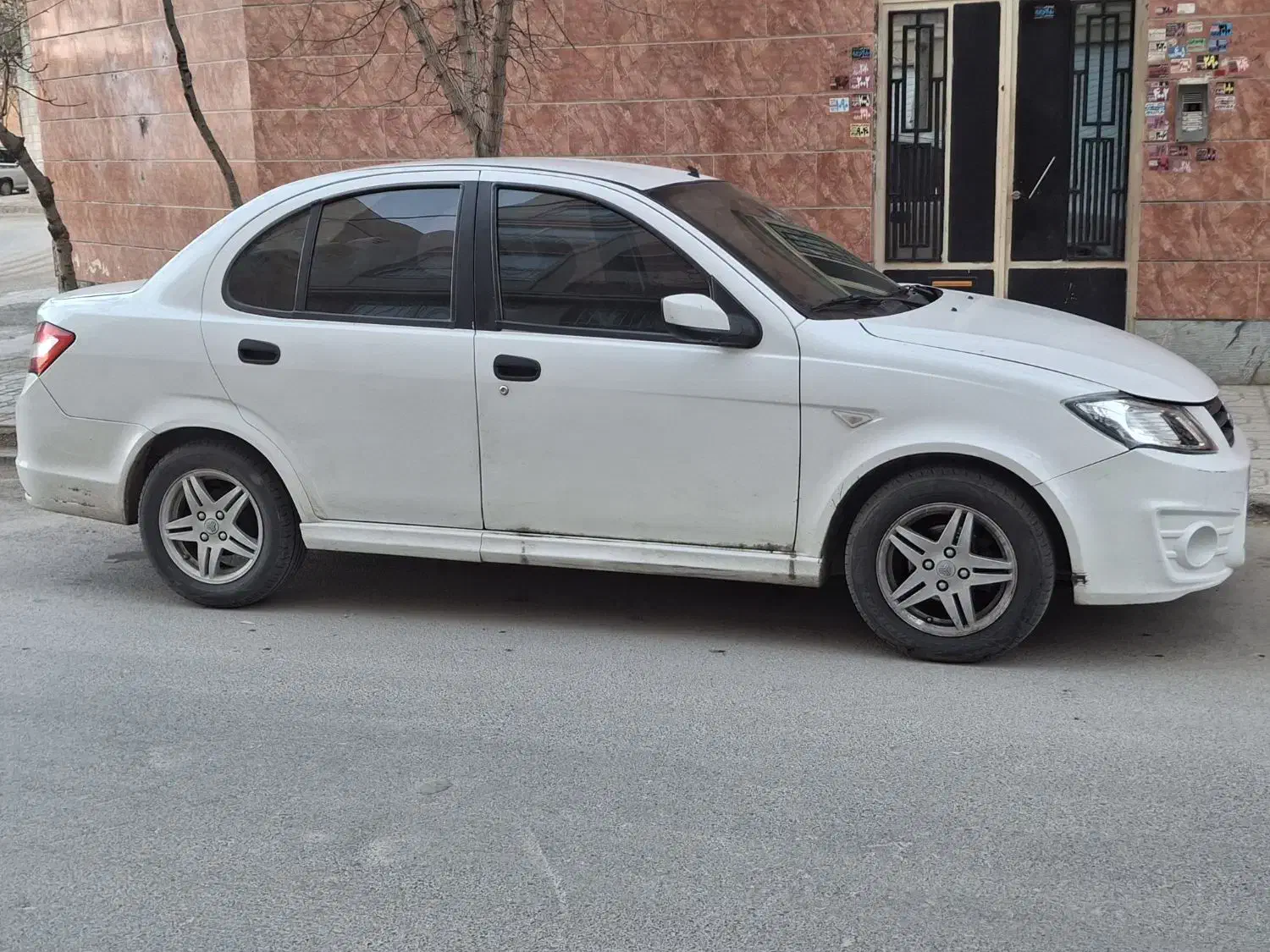 ساینا مدل 95|خودرو سواری و وانت|همدان, |دیوار