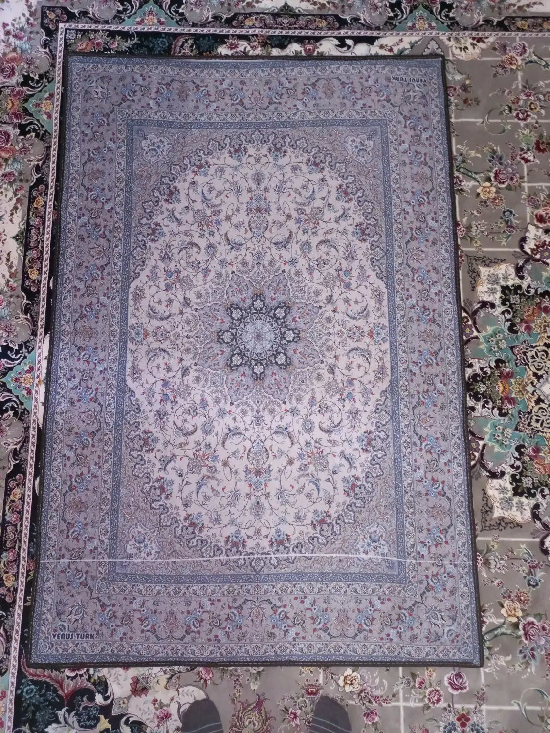 روفرشی|روفرشی|اصفهان, پوریای ولی|دیوار