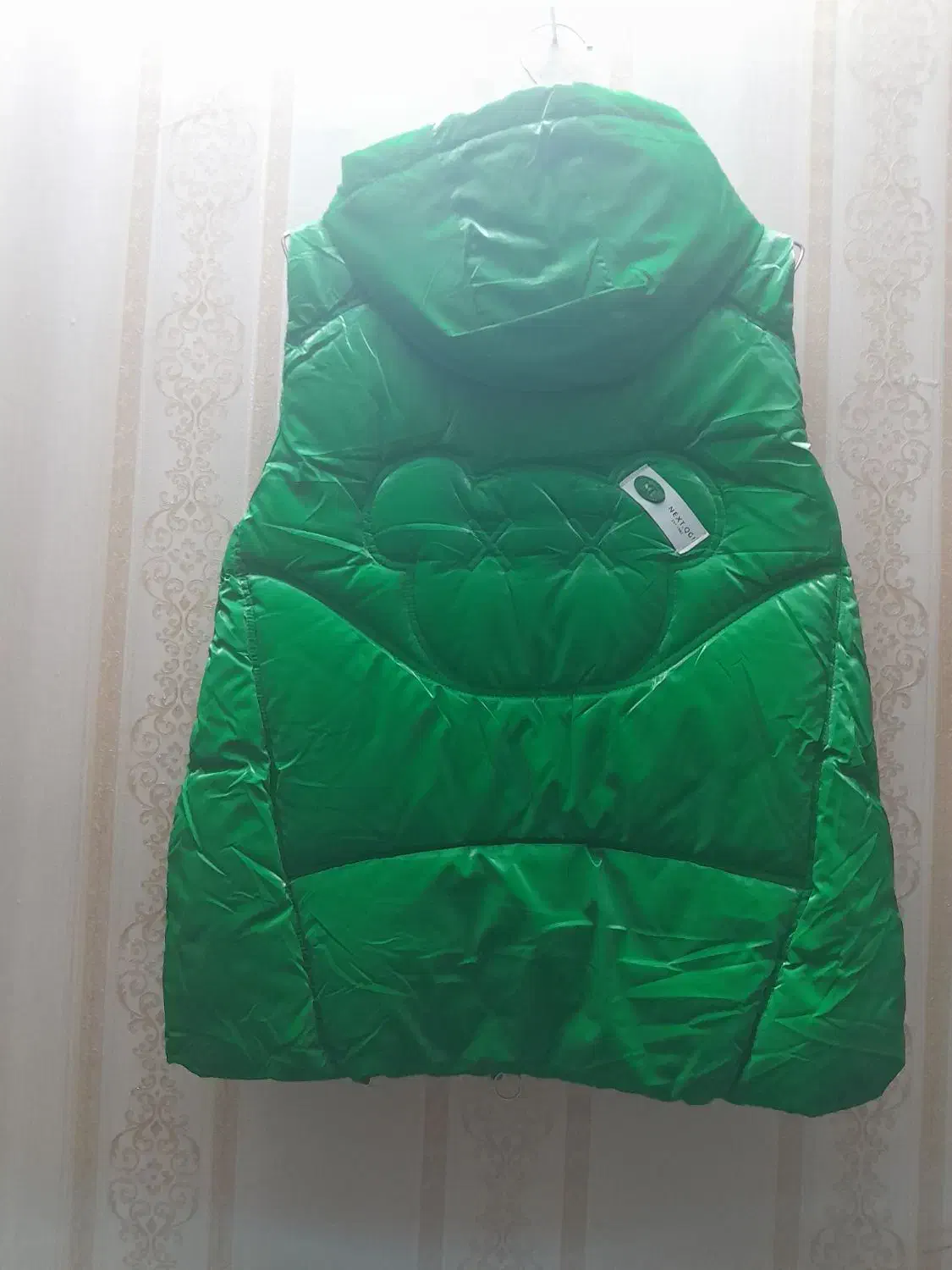 پافر نونو|لباس|سبزوار, فقیه سبزواری|دیوار