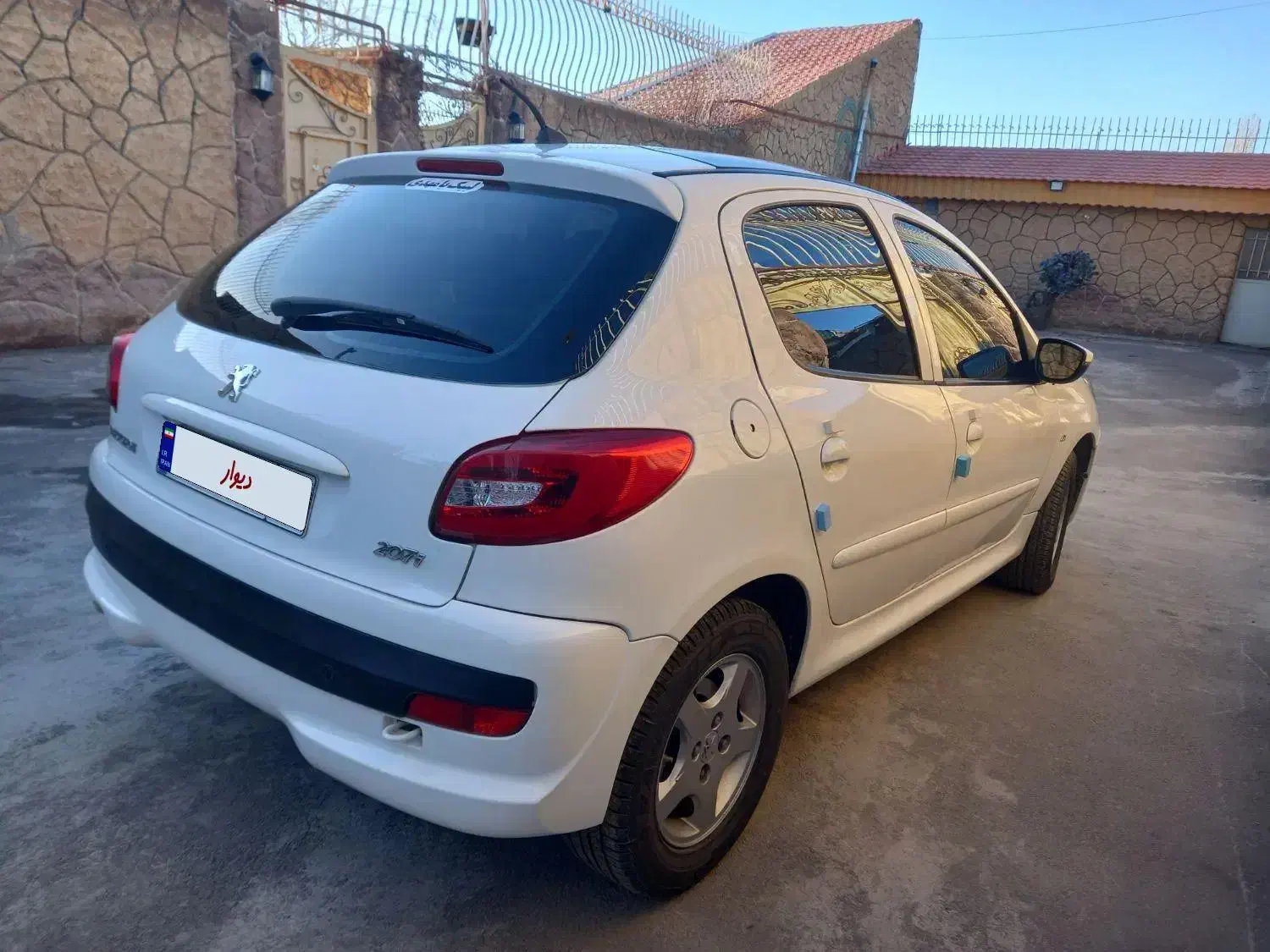 ماشین ۲۰۷|خودرو سواری و وانت|مشهد, شهید بهشتی|دیوار