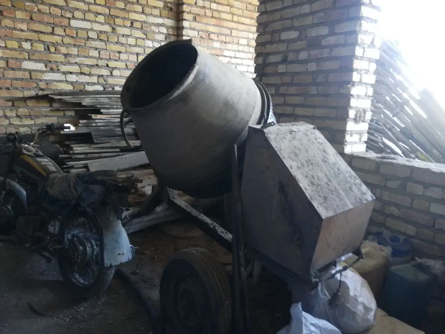 بتونر|مصالح و تجهیزات ساختمان|سجاس رود, |دیوار