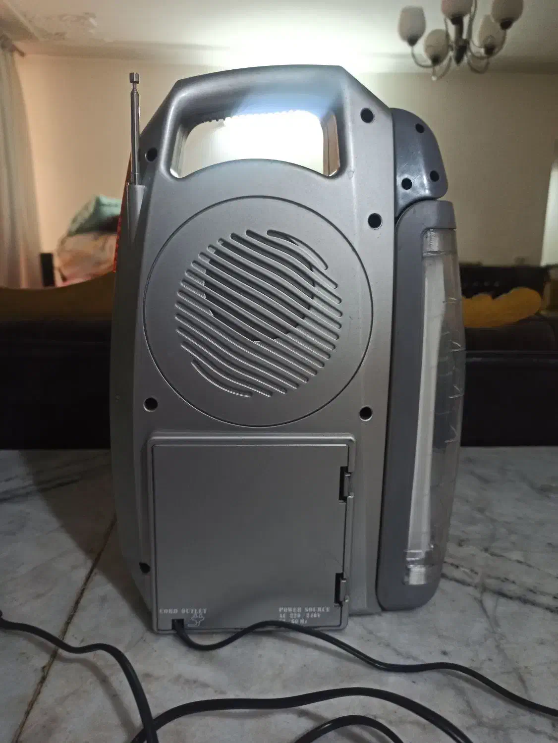 رادیو|سیستم صوتی خانگی|شیراز, فرهنگ شهر|دیوار