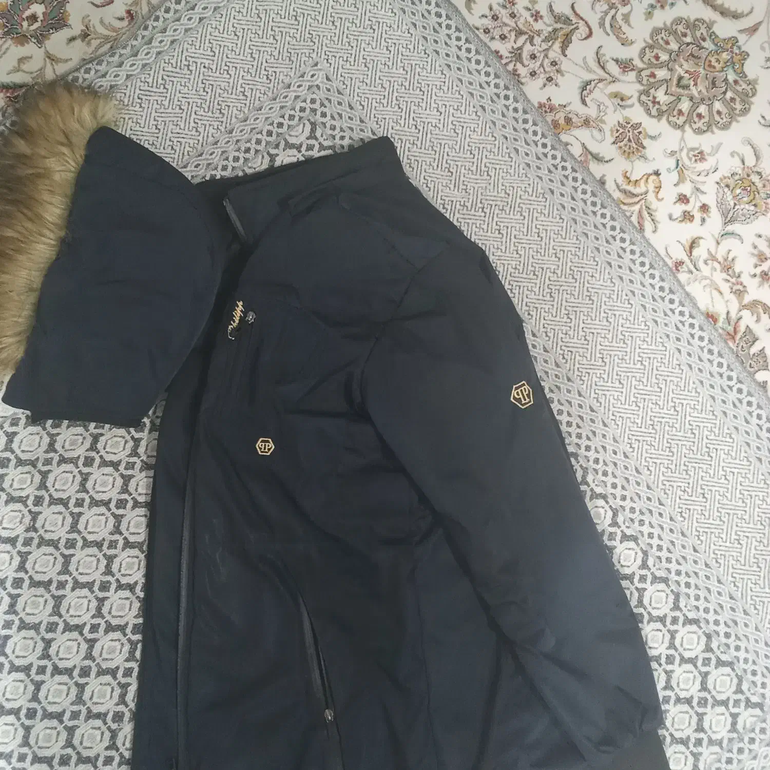 کاپشن|لباس|اسلامآباد غرب, |دیوار