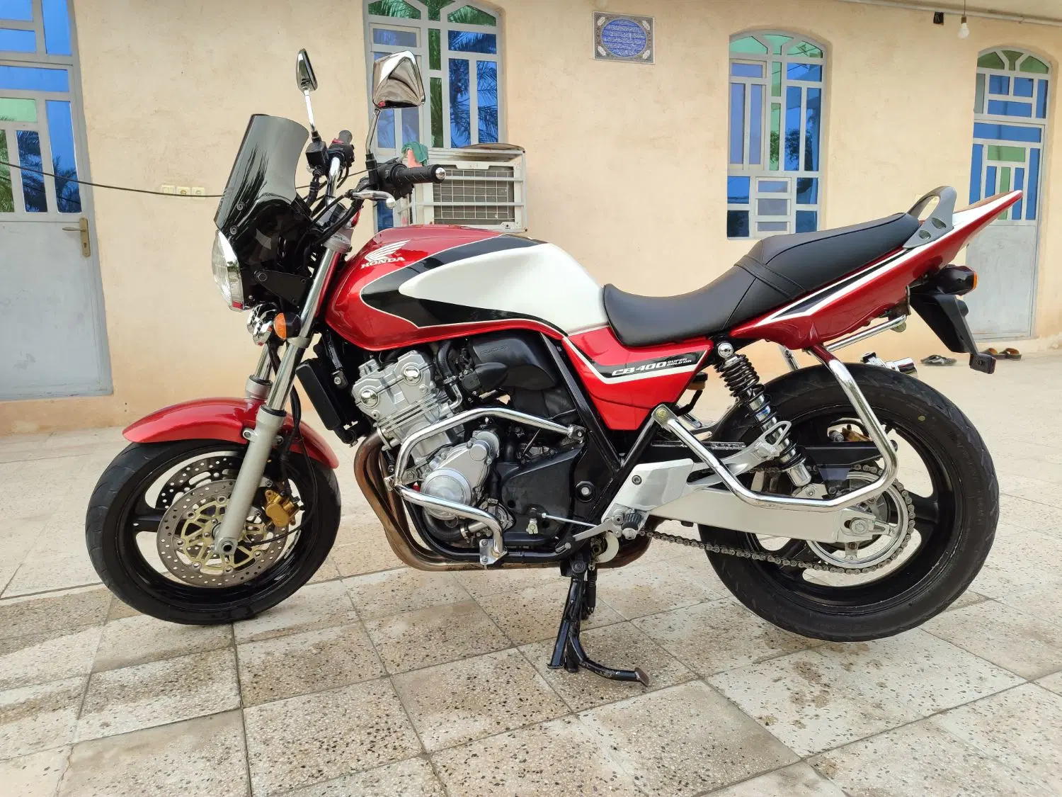 cb400مدل 2010|موتورسیکلت|شیراز, حومه شیراز|دیوار