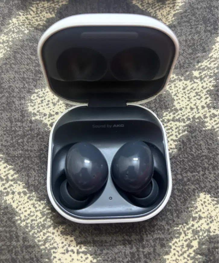 Galaxy buds 2|لوازم جانبی موبایل و تبلت|اصفهان, چشمه باقرخان|دیوار