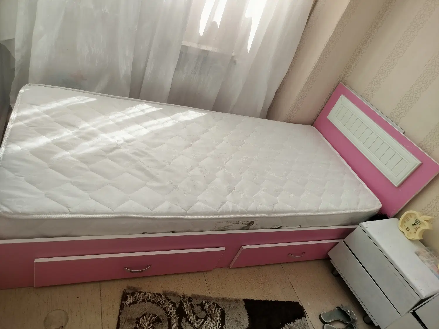 تخت|تخت و سرویس خواب|گلستان (تهران), |دیوار