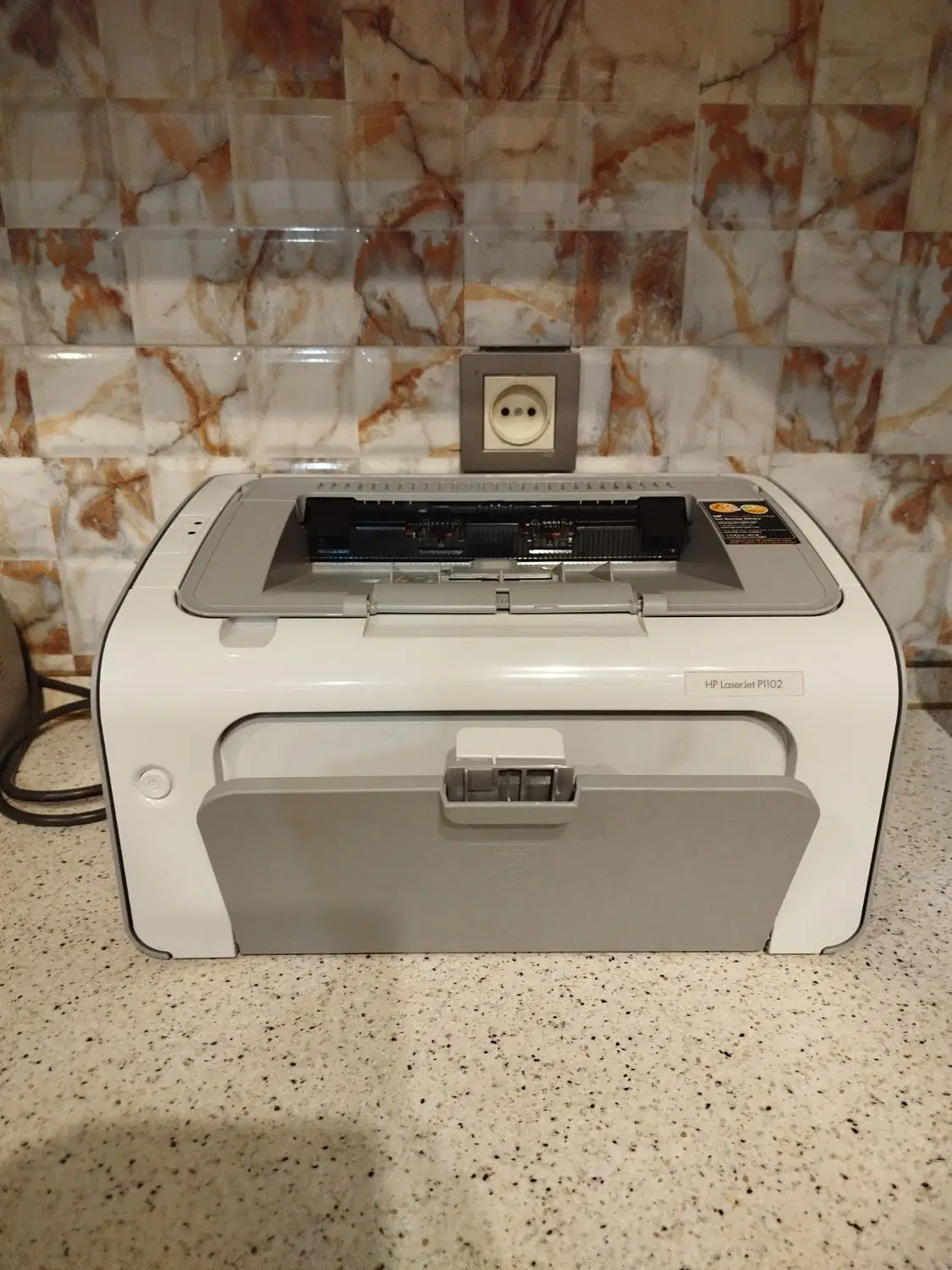 پرینتر hp * 1102. همراه کابل و usb اصلی خودش|پرینتر، اسکنر، کپی، فکس|کرج, کرج نو|دیوار