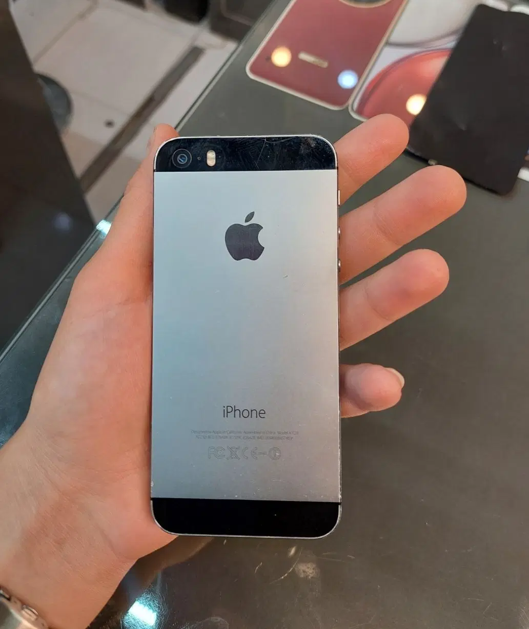 ایفون 5s|موبایل|اصفهان, عباس‌آباد|دیوار